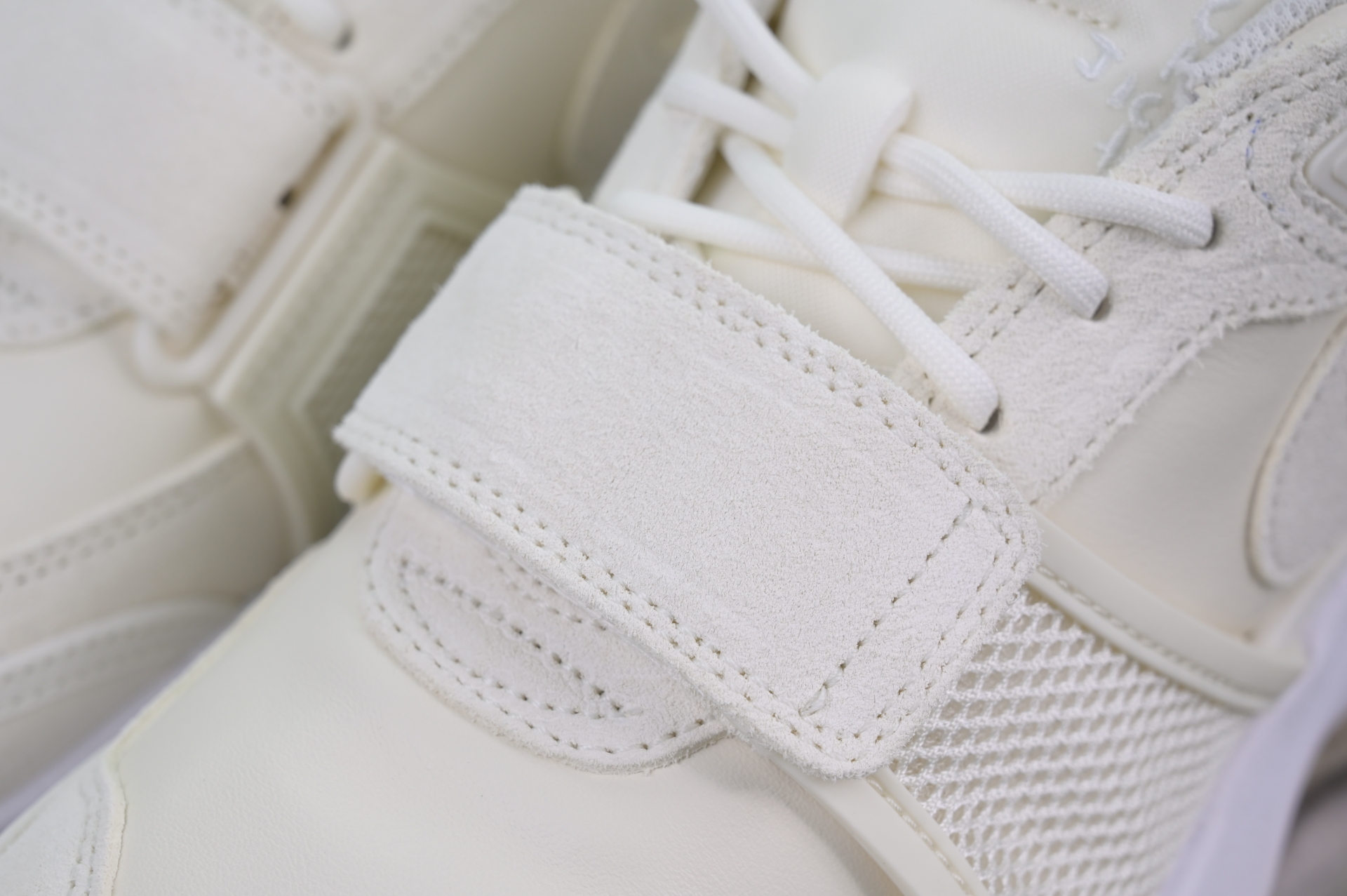 Travis Scott x Nike Shark-A-Don