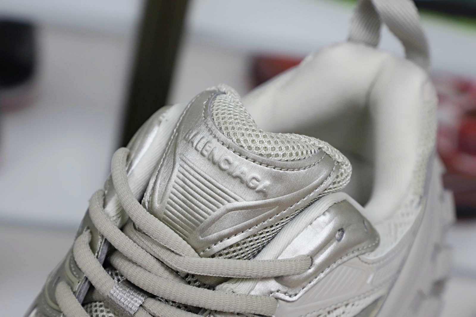 Balenciaga  Defender