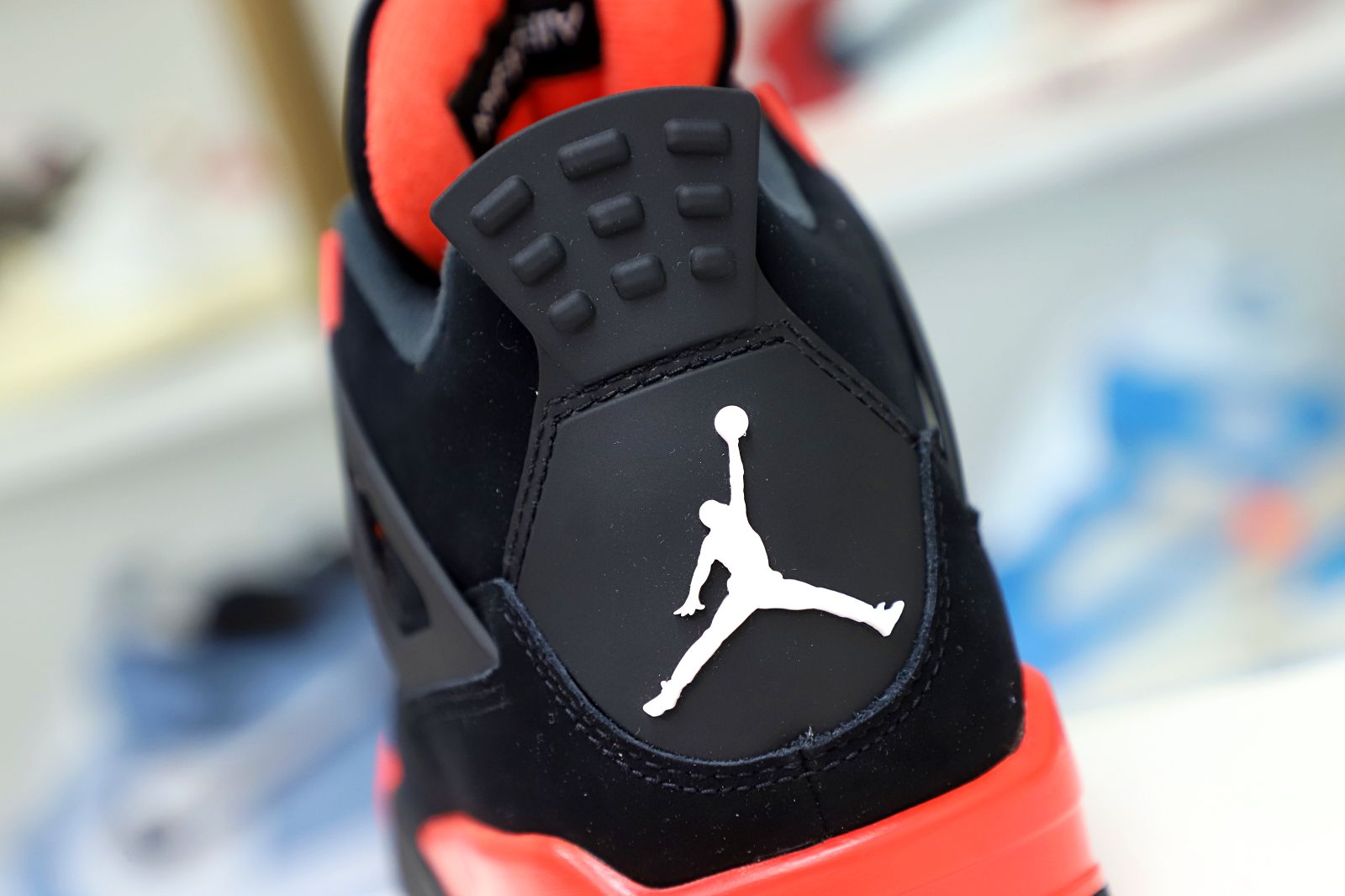 AIR JORDAN 4 RETRO 'RED THUNDER'