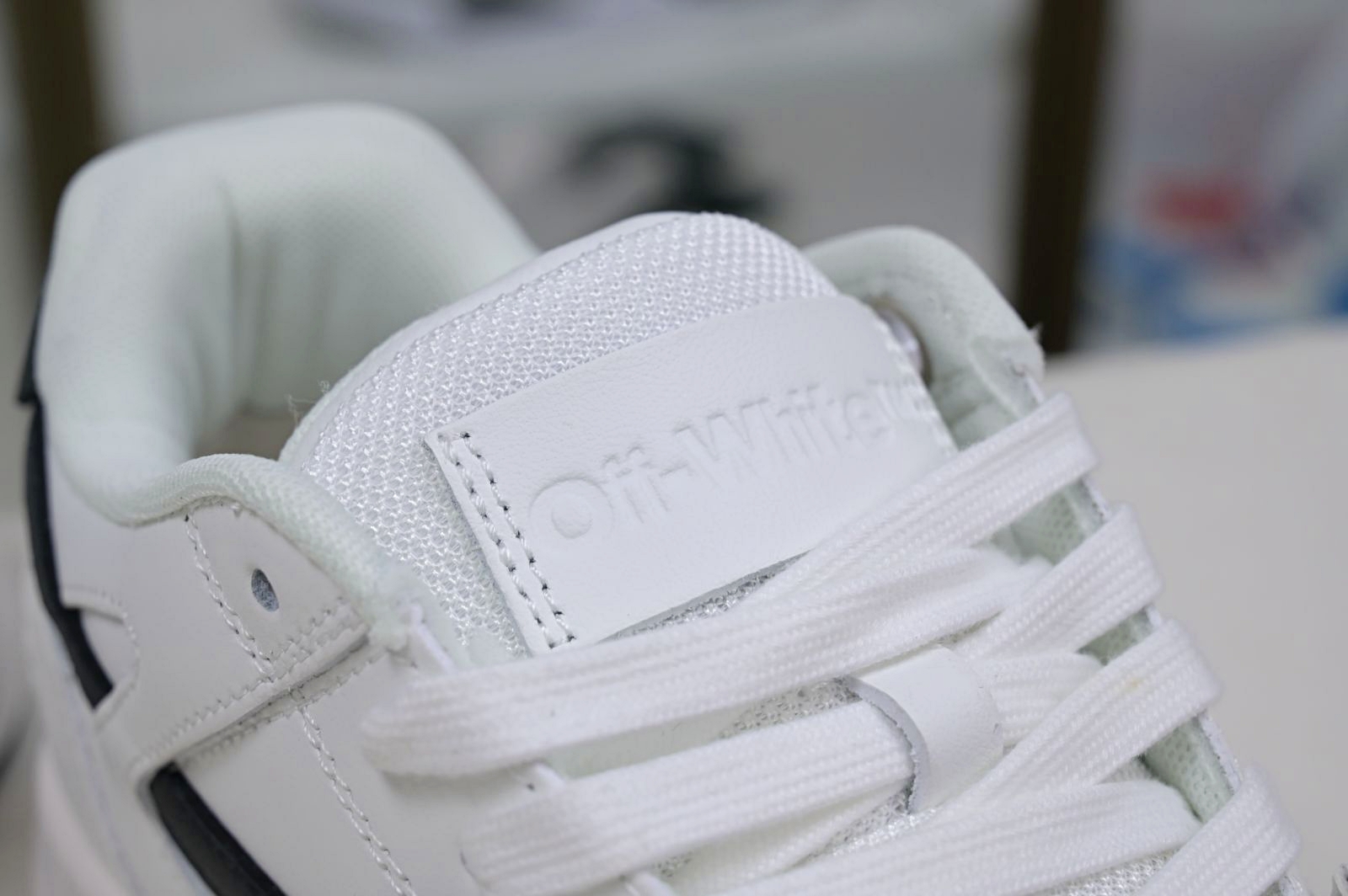 OFF-WHITE Ous Of Office