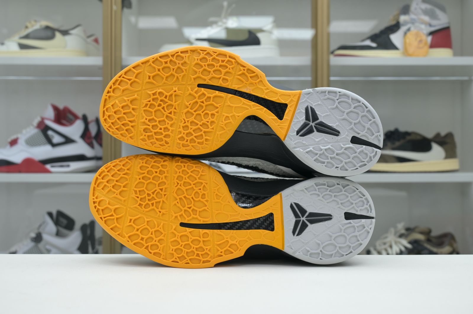 Nike Zoom Kobe 6 Protro