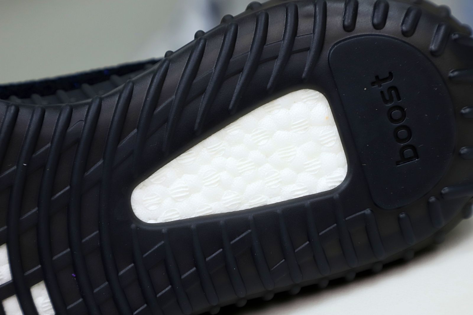 YEEZY BOOST 350 V2 'DAZZLING BLUE'