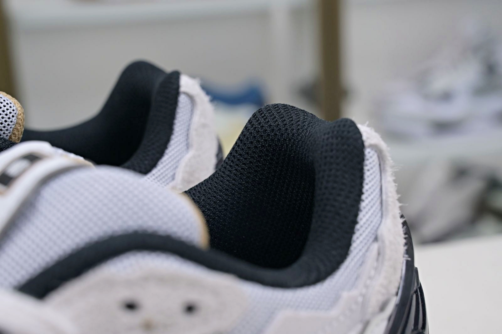 New Balance NB 1906R