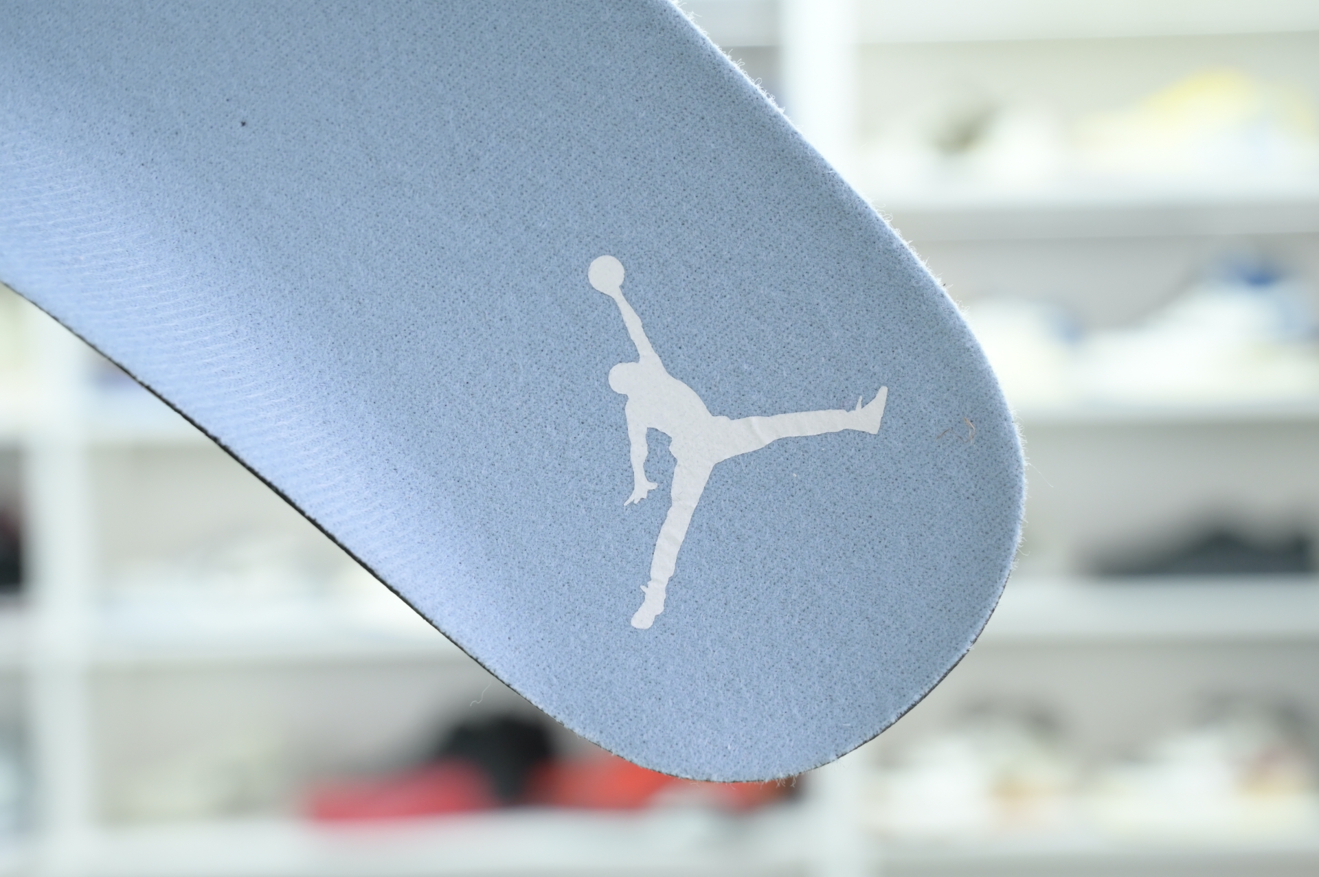 Jordan Air Jordan 4“ALUMINUM”