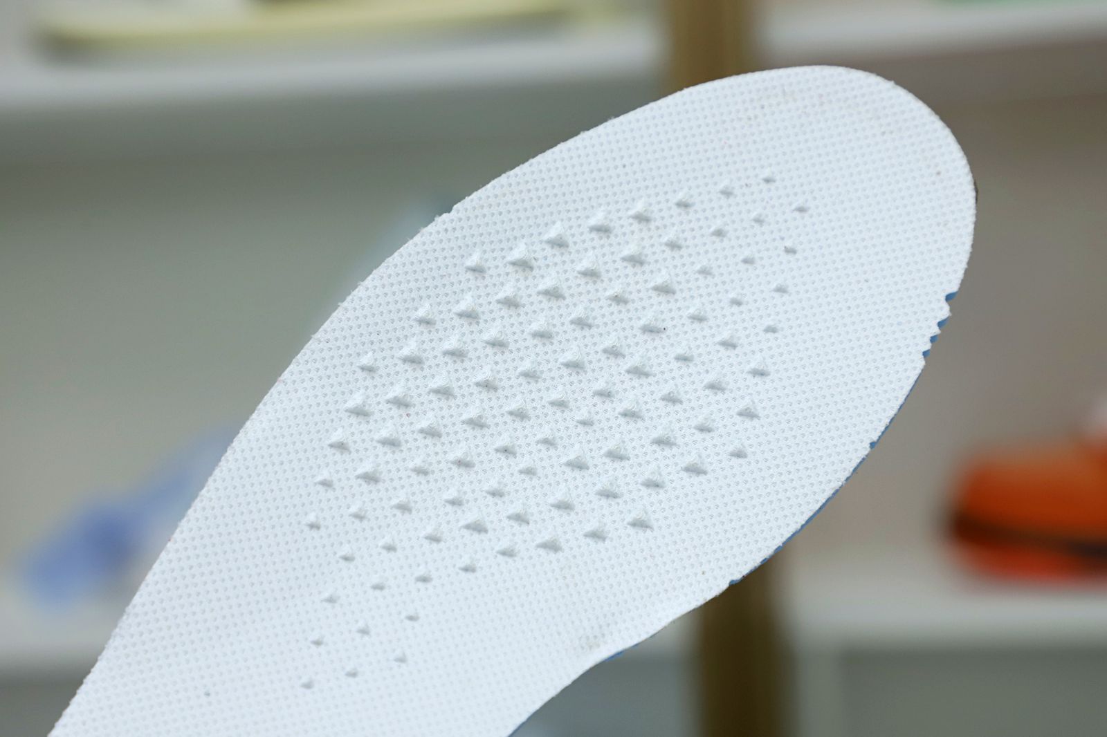 OFF-WHITE X AIR JORDAN 1 RETRO HIGH OG 'CHICAGO'