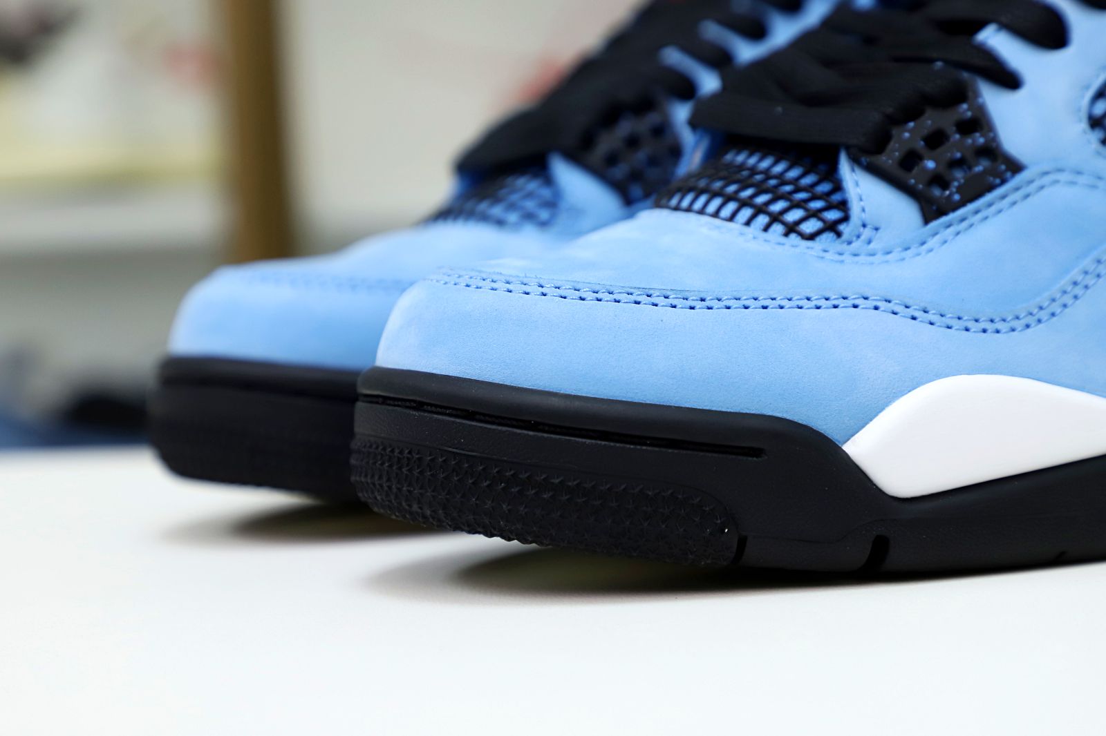 TRAVIS SCOTT X AIR JORDAN 4 RETRO 'CACTUS JACK' FRIENDS & FAMILY