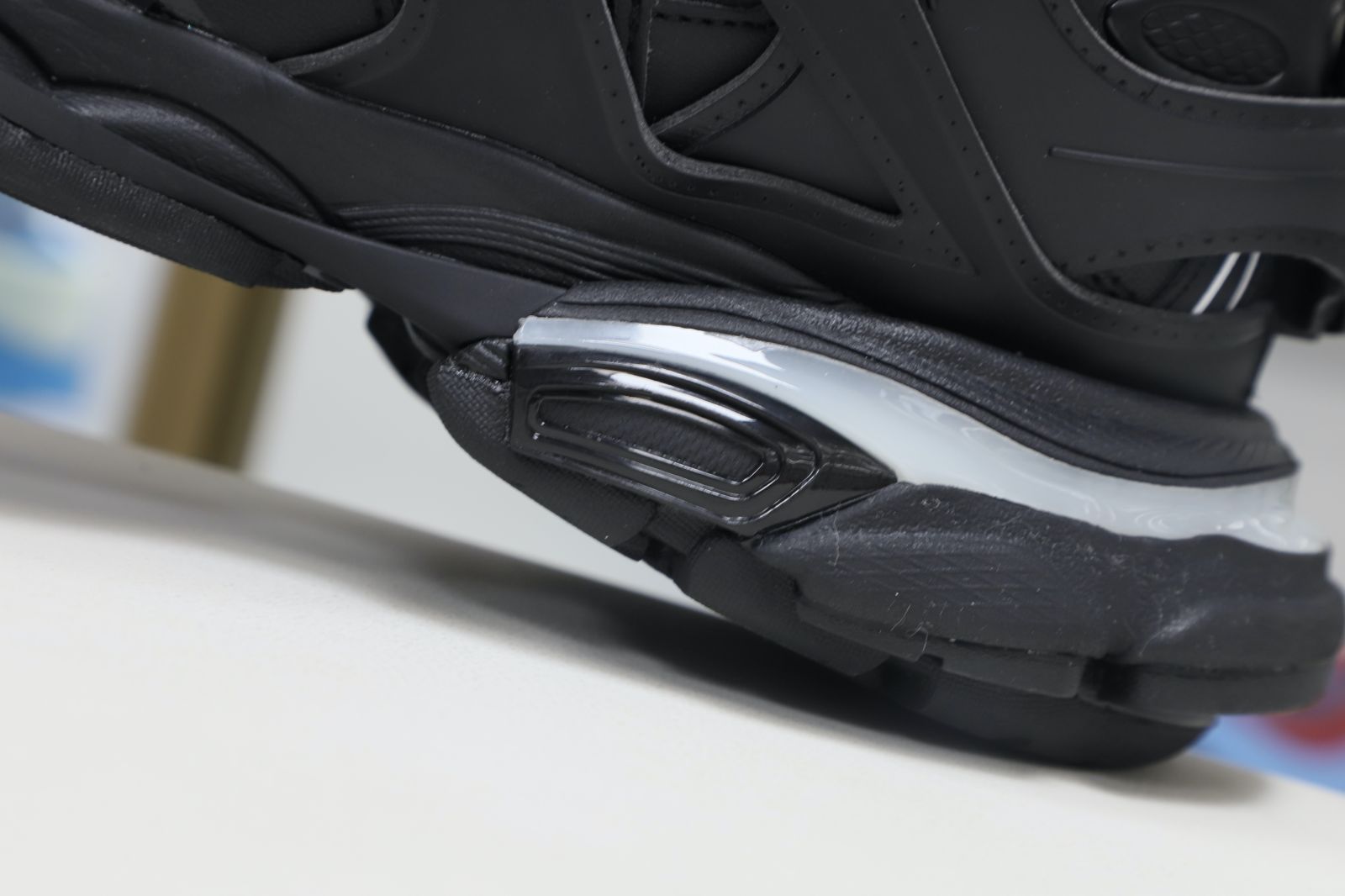 Balenciaga  Track（LED）