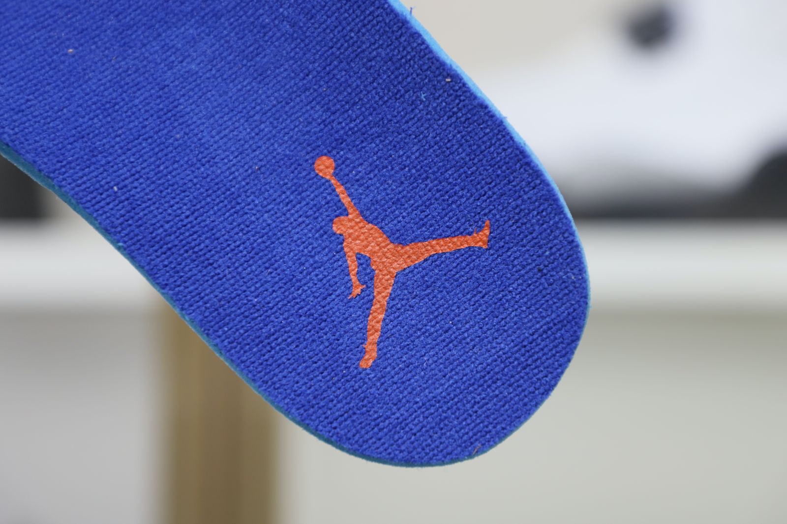 AIR JORDAN 3 RETRO 'KNICKS'