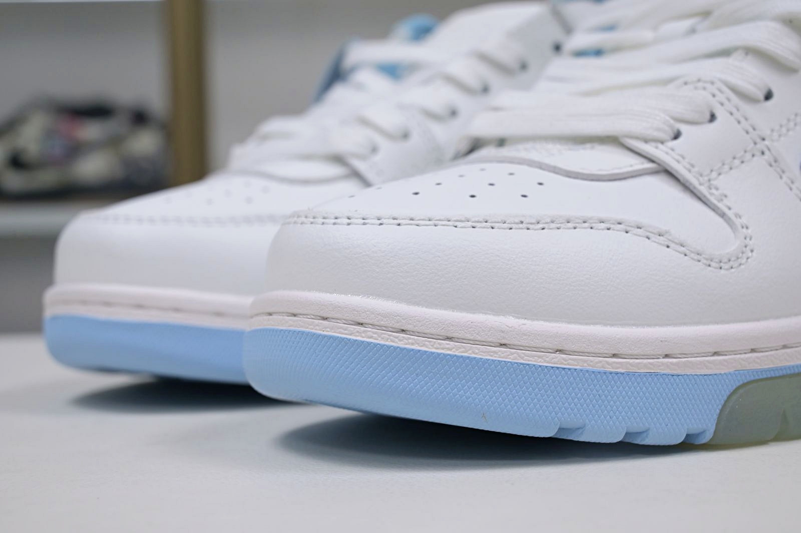 OFF-WHITE Ous Of Office