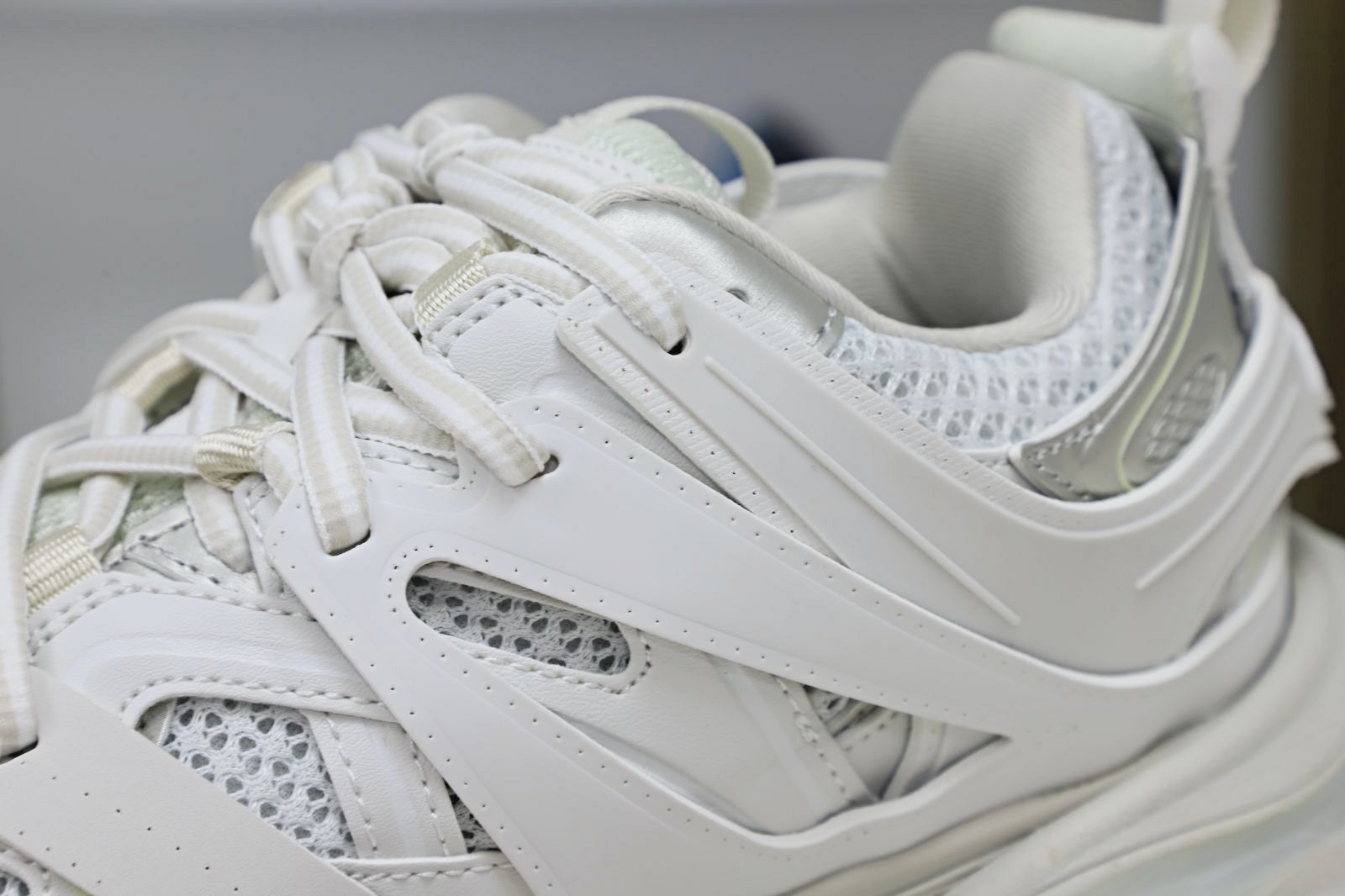 Balenciaga  Track（LED）