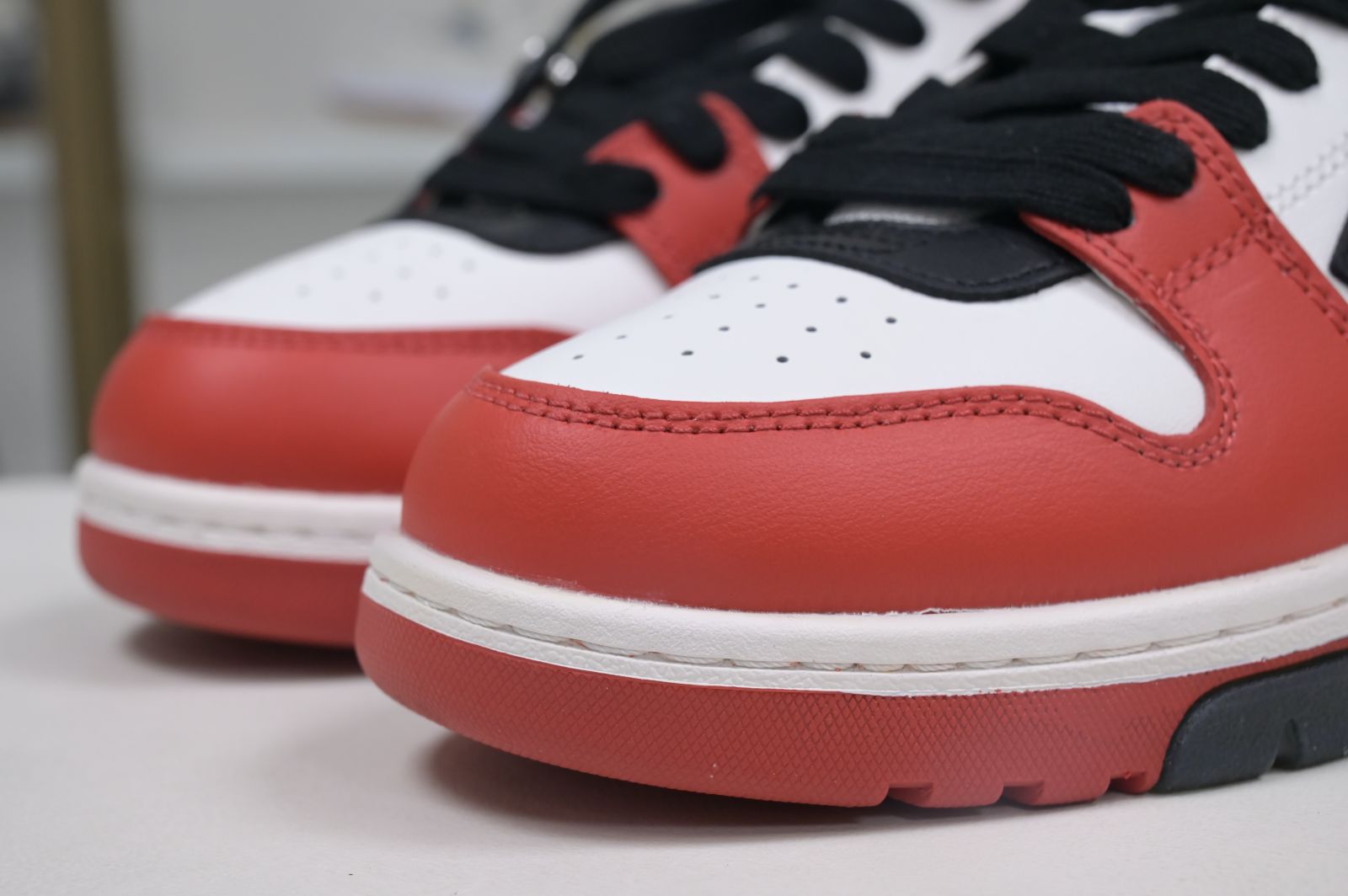 OFF-WHITE Ous Of Office