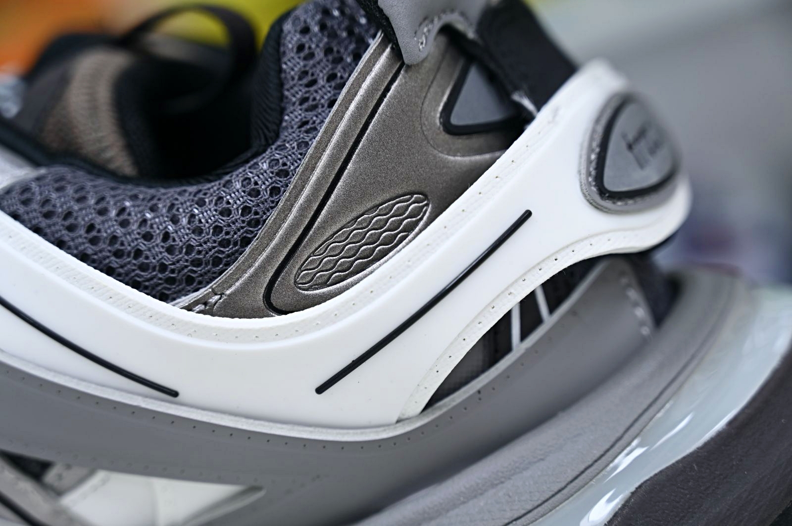 Balenciaga  Track（LED）