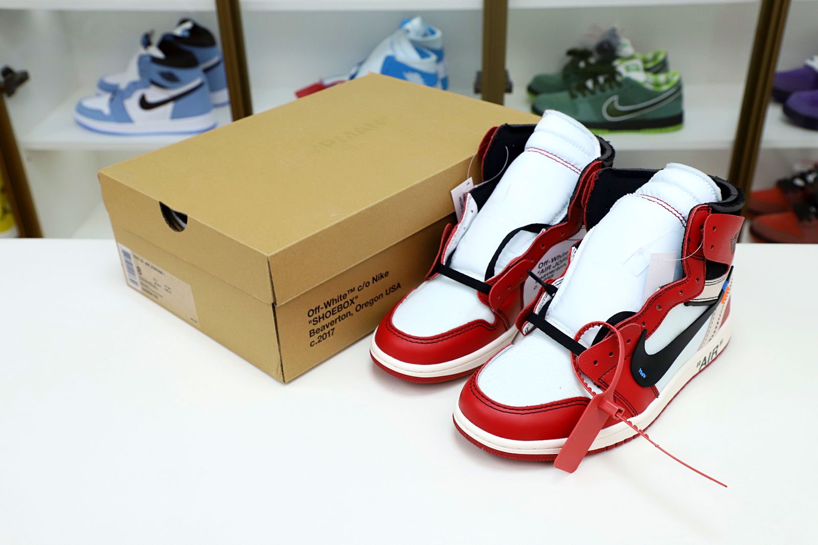 OFF-WHITE X AIR JORDAN 1 RETRO HIGH OG 'CHICAGO'