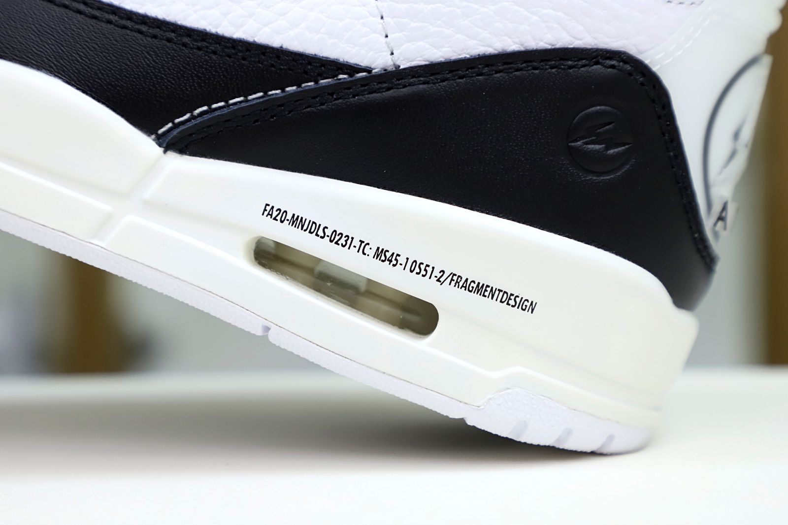 FRAGMENT DESIGN X AIR JORDAN 3 RETRO SP 'WHITE'