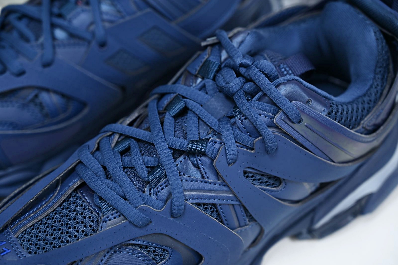 Balenciaga  Track（LED）