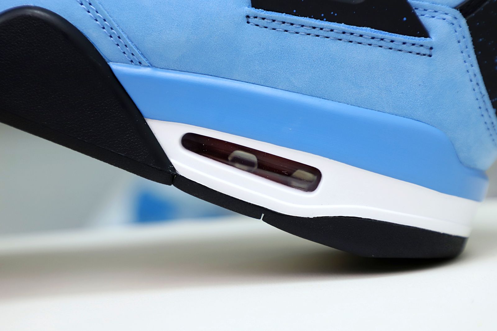 TRAVIS SCOTT X AIR JORDAN 4 RETRO 'CACTUS JACK' FRIENDS & FAMILY