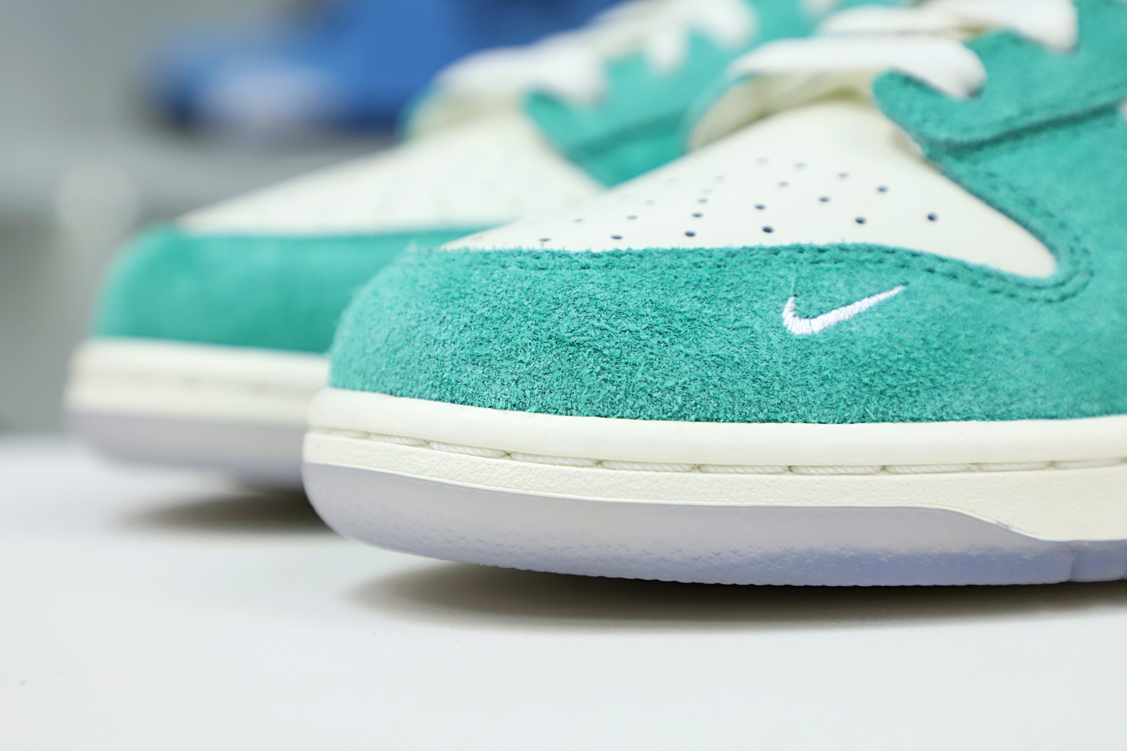 KASINA X DUNK LOW 'ROAD SIGN'