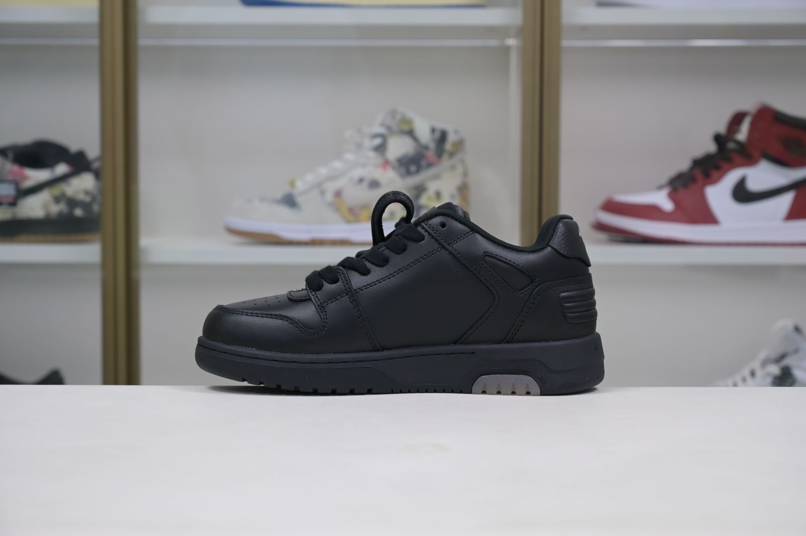 OFF-WHITE Ous Of Office