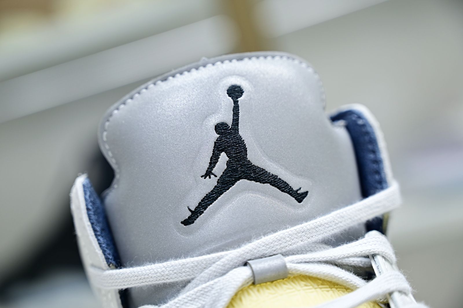 A MA MANIÉRE x Air Jordan 5