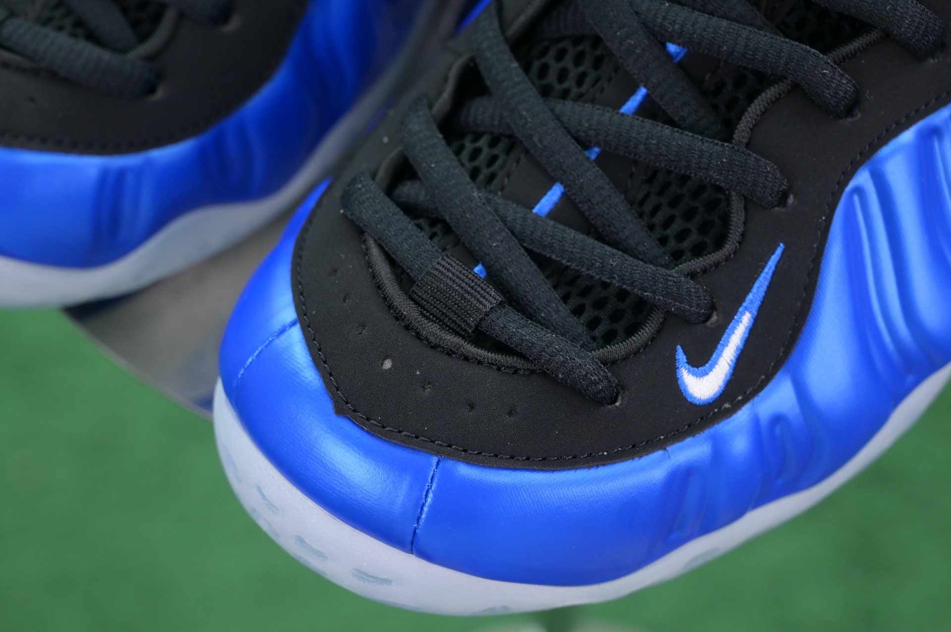 Nike Foamposite One“Dark Neon Royal”
