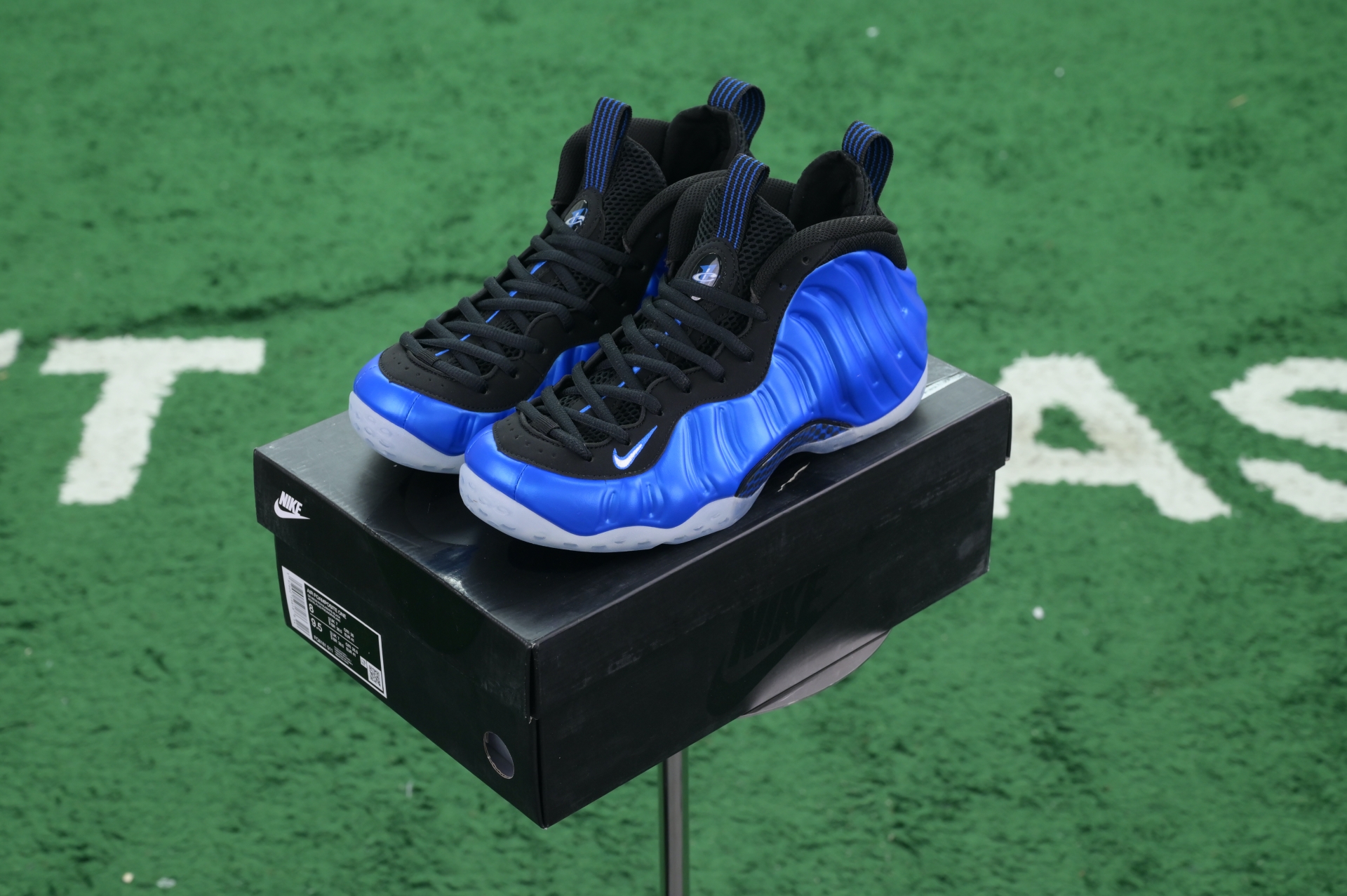 Nike Foamposite One“Dark Neon Royal”