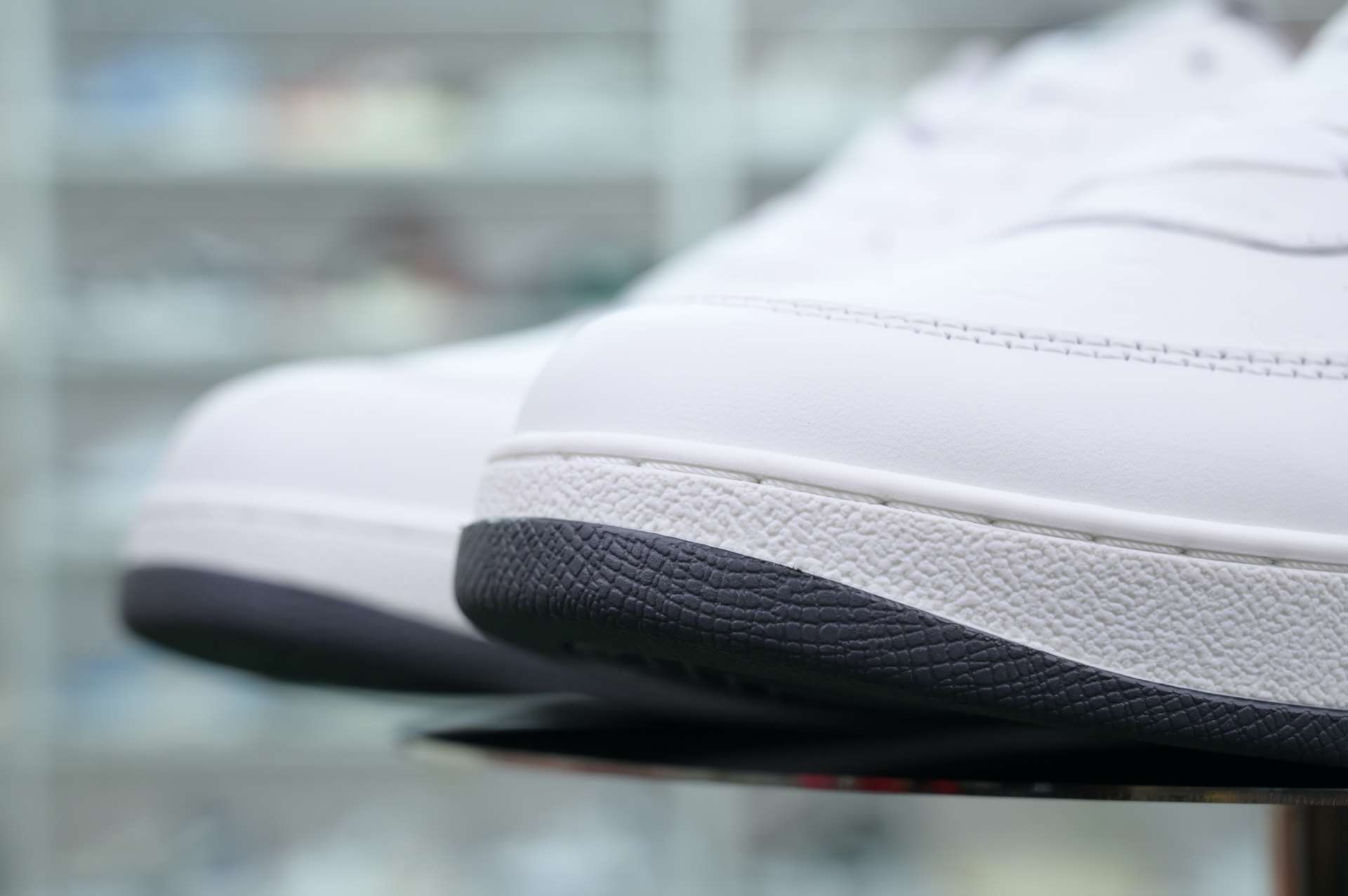 LOUIS VUITTON Rivoli