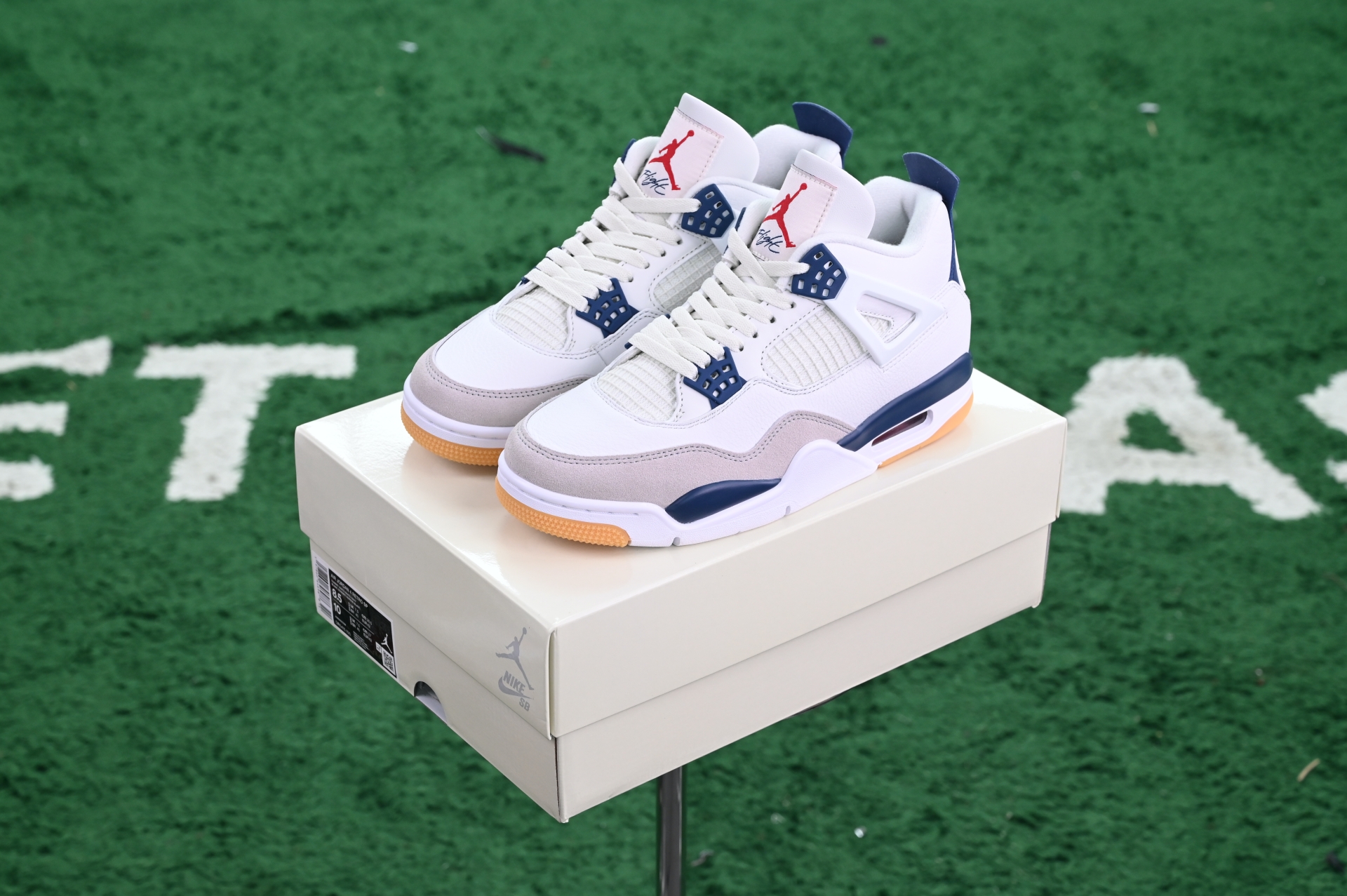 Jordan Air Jordan 4 SB “NAVY”