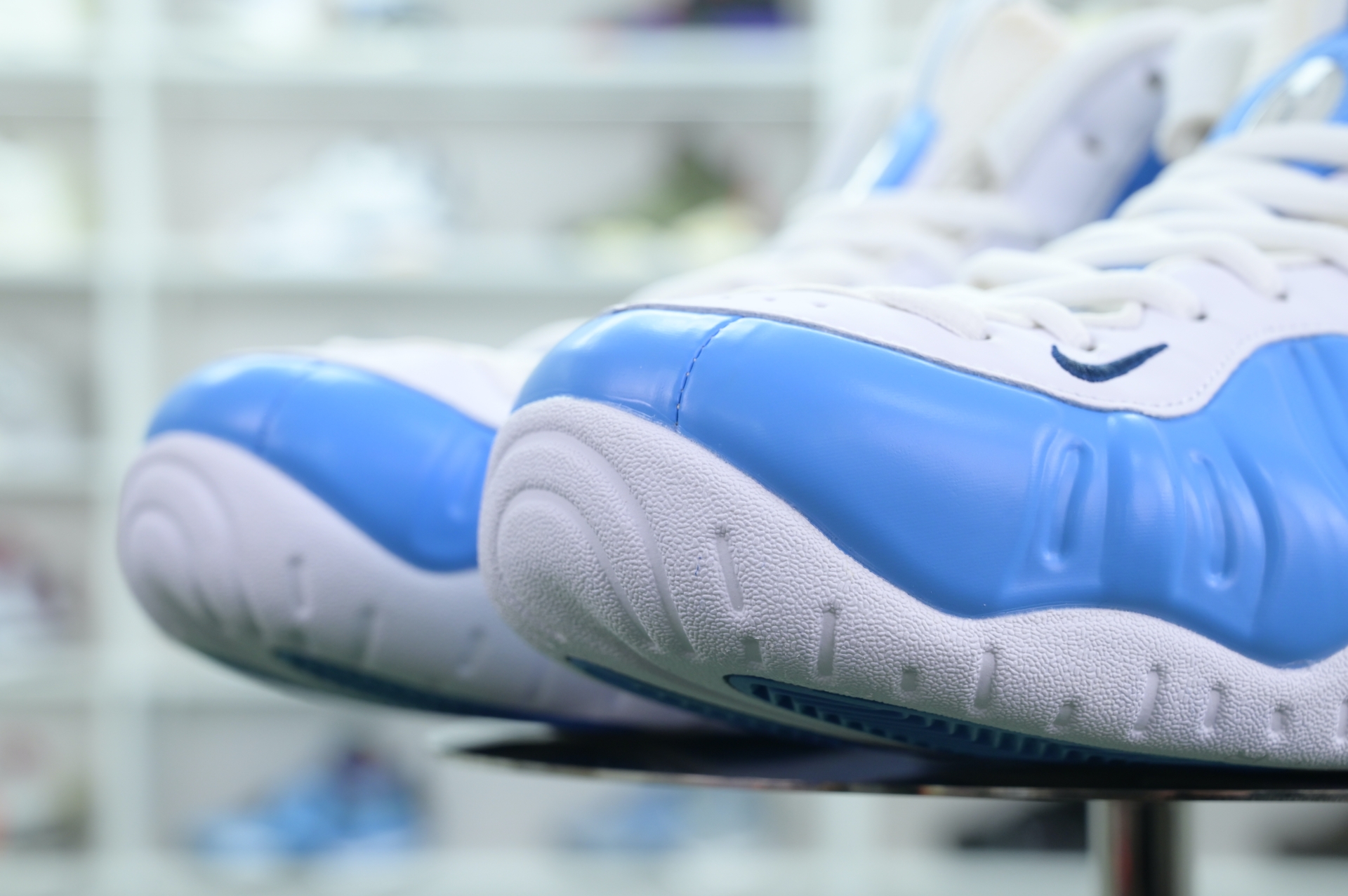 Nike Foamposite Pro University Blue