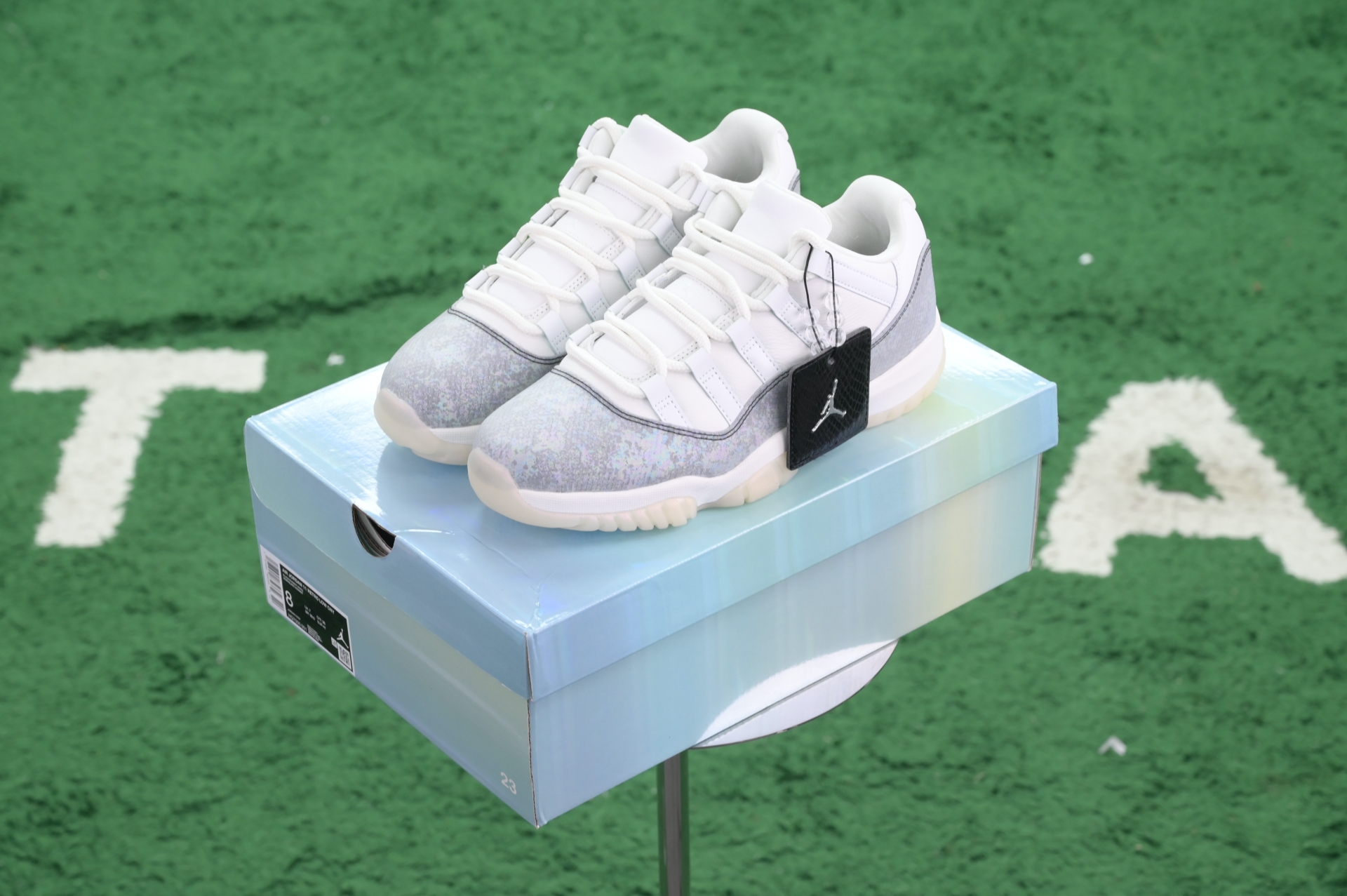 Jordan Air Jordan 11 Low  CNY