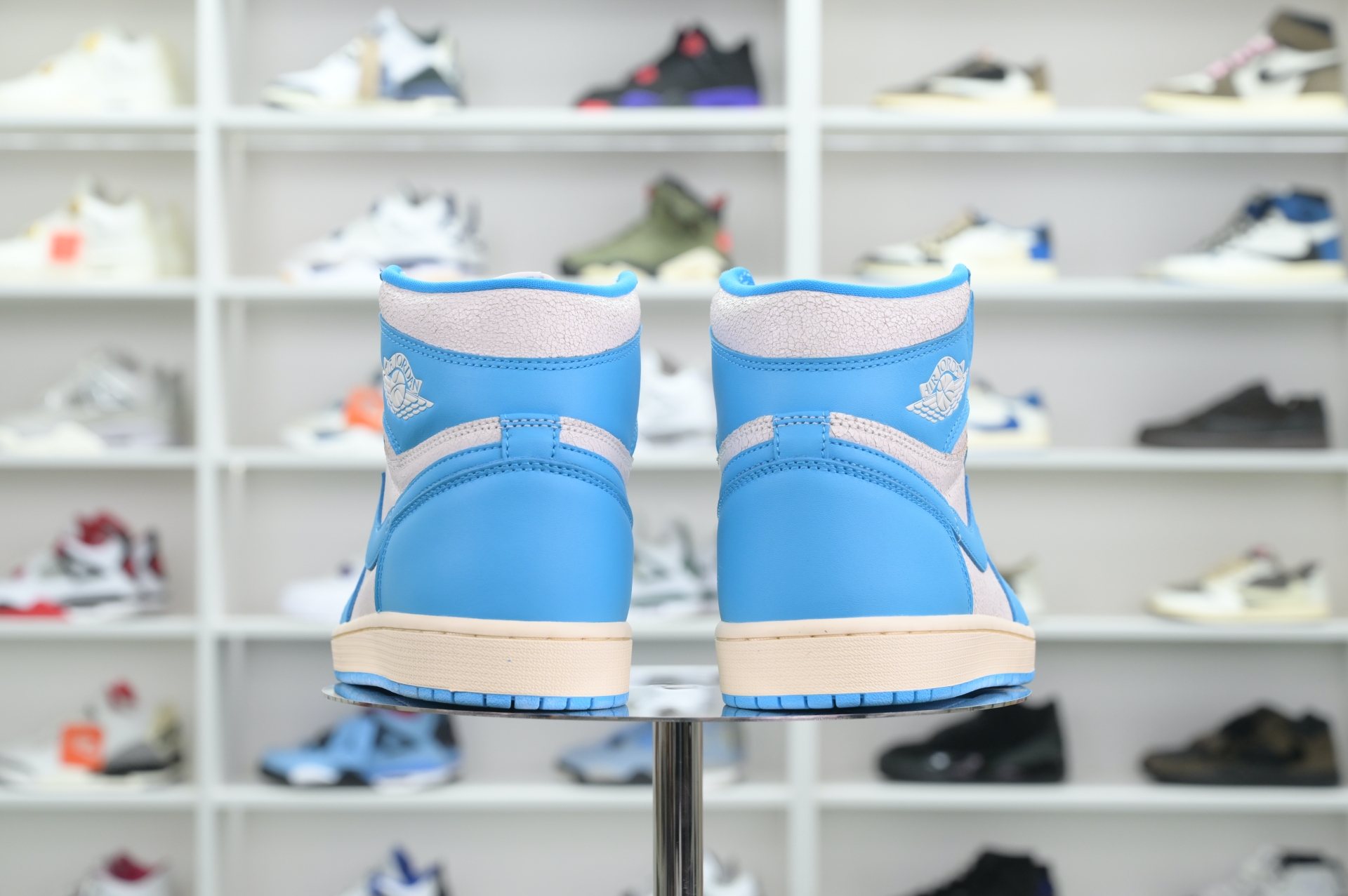Air Jordan 1 High OG“UNC Reimagined”