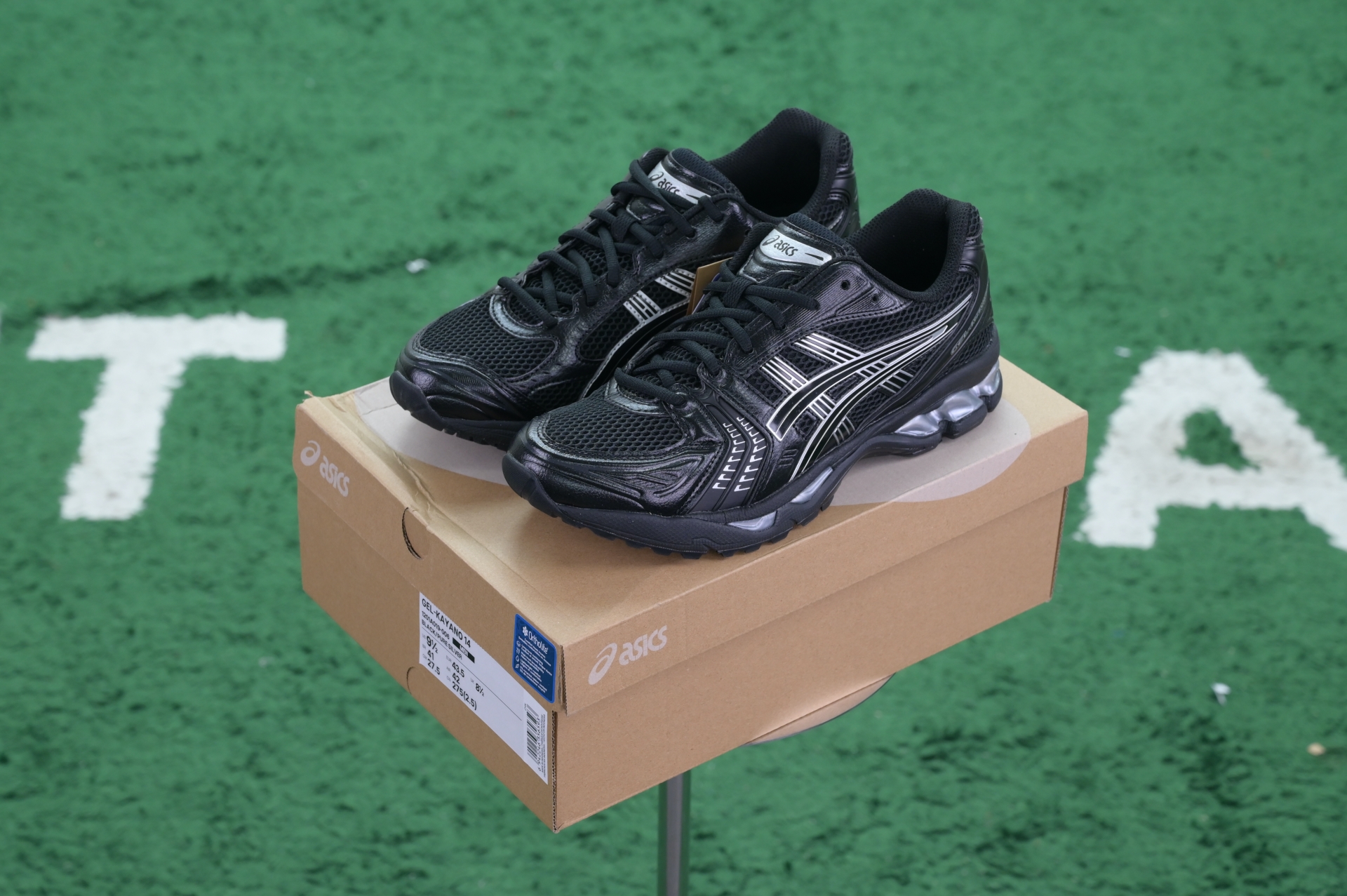 Asics Gel-Kayano 14 Y2K