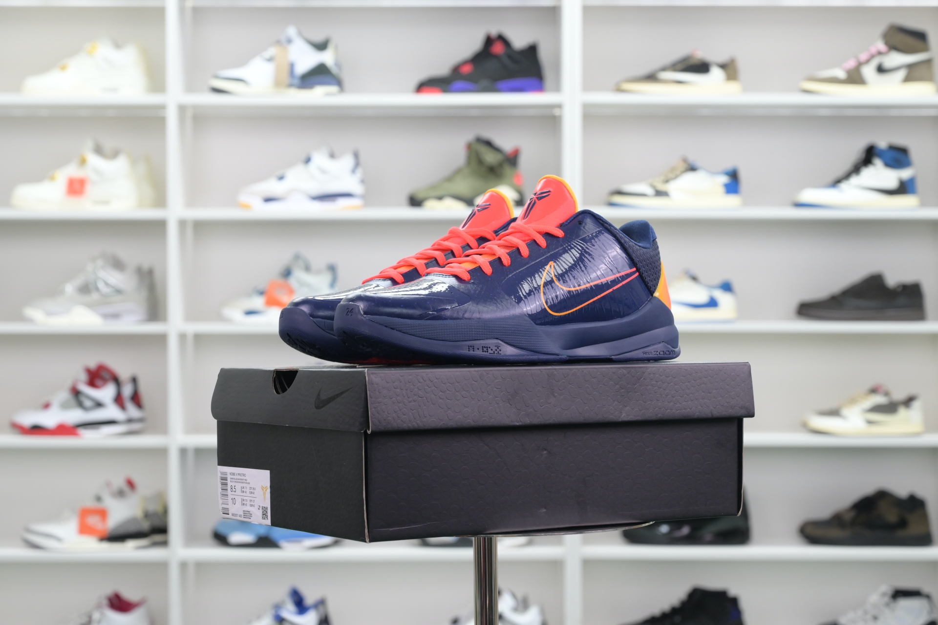 Caitlin Clark x Nike Kobe 5 Protro“Indiana Fever