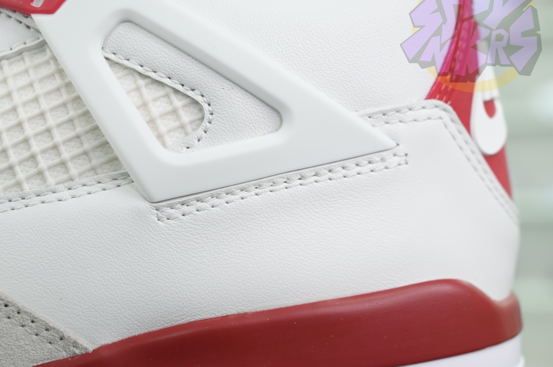 Nike SB x Jordan Air Jordan4“Varsity Red”