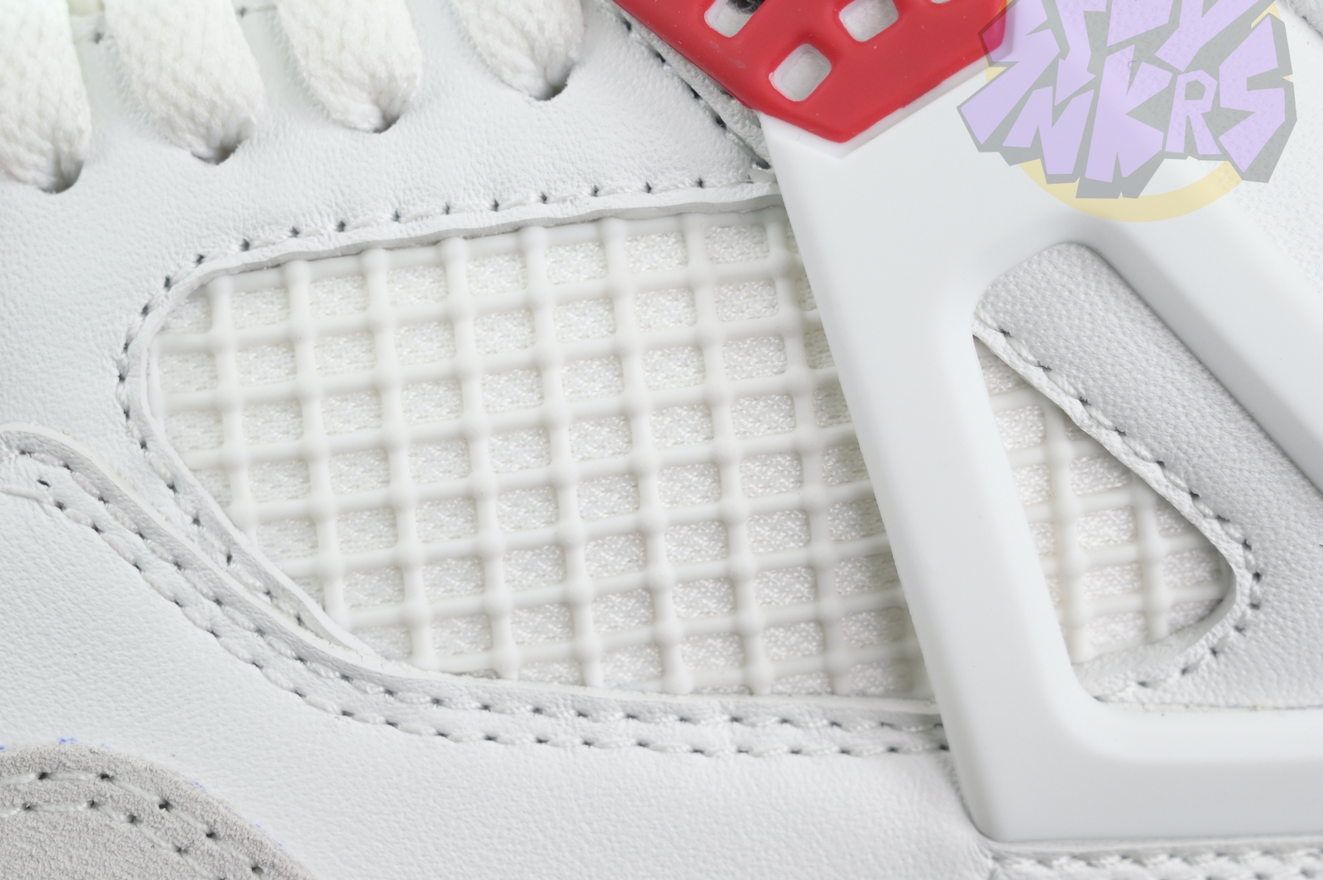 Nike SB x Jordan Air Jordan4“Varsity Red”