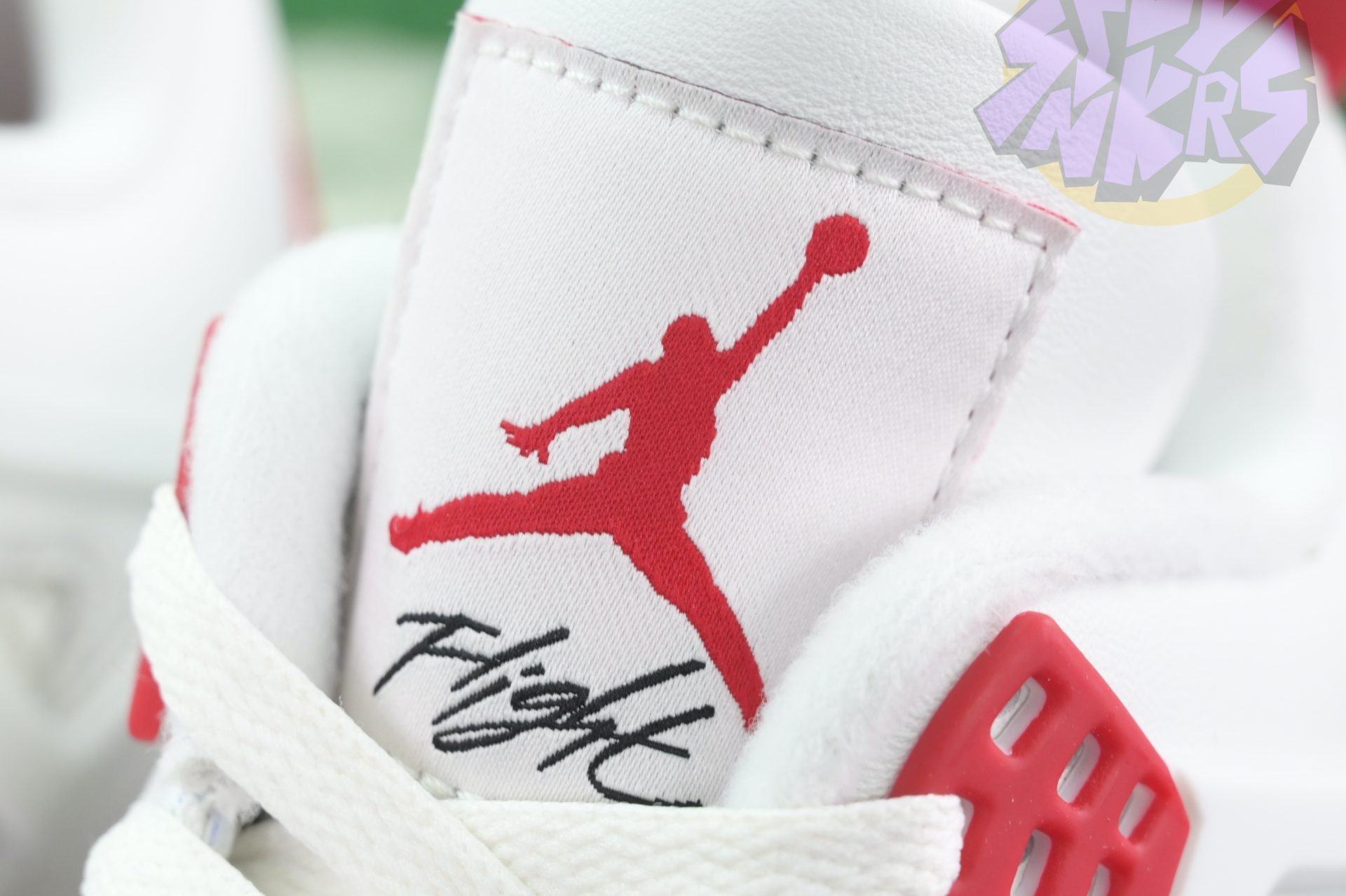 Nike SB x Jordan Air Jordan4“Varsity Red”