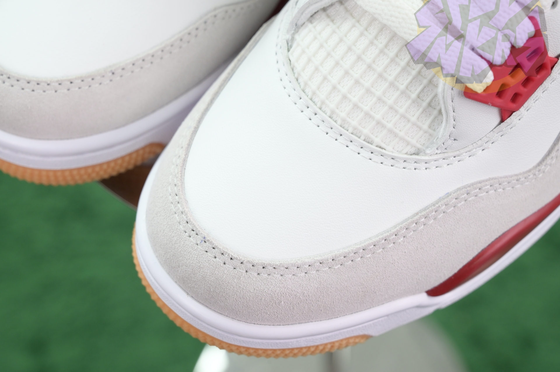 Nike SB x Jordan Air Jordan4“Varsity Red”