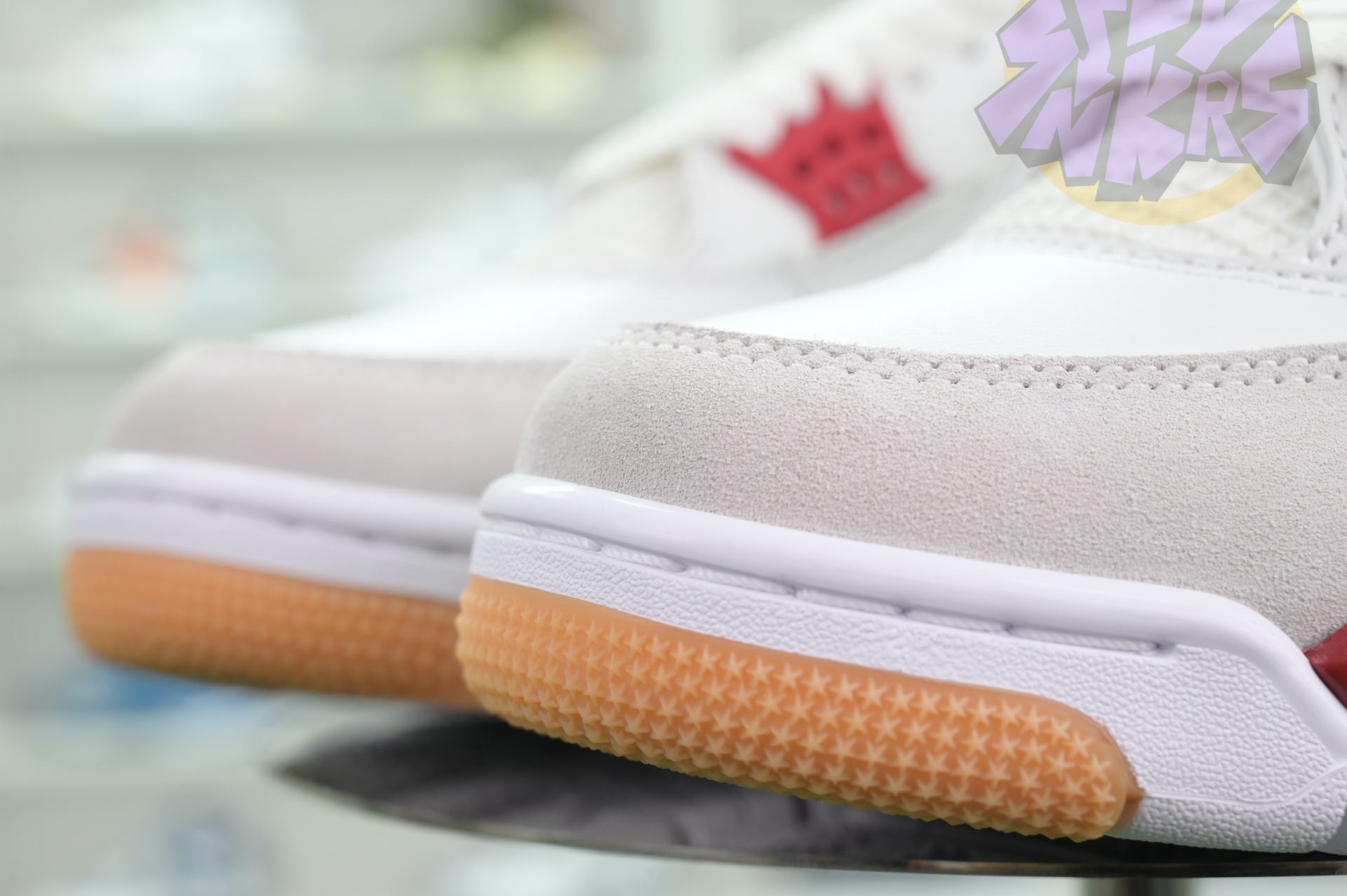 Nike SB x Jordan Air Jordan4“Varsity Red”