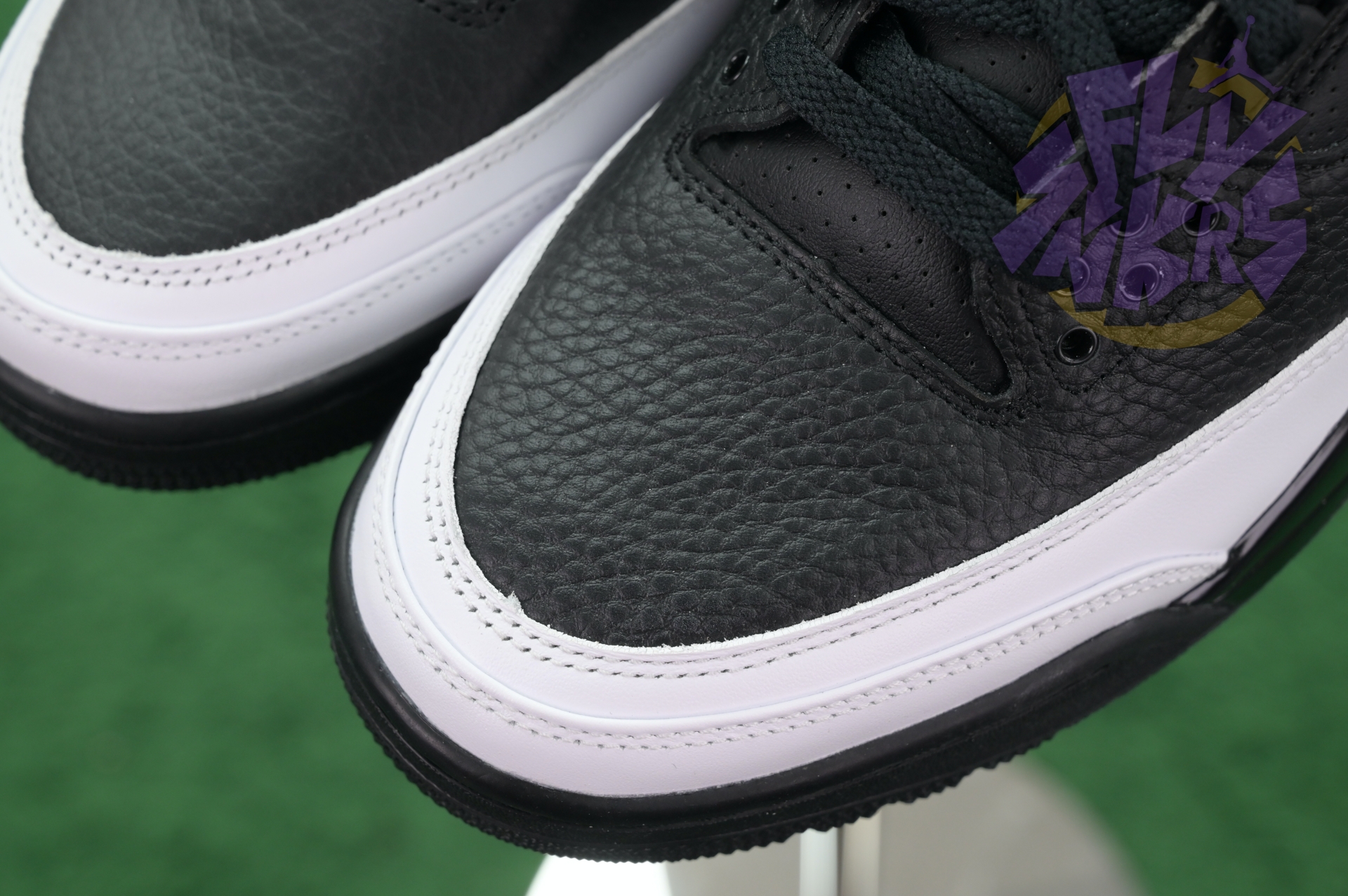 Fragment Design x Jordan Air Jordan 3“Black/ White”  DA3595-001