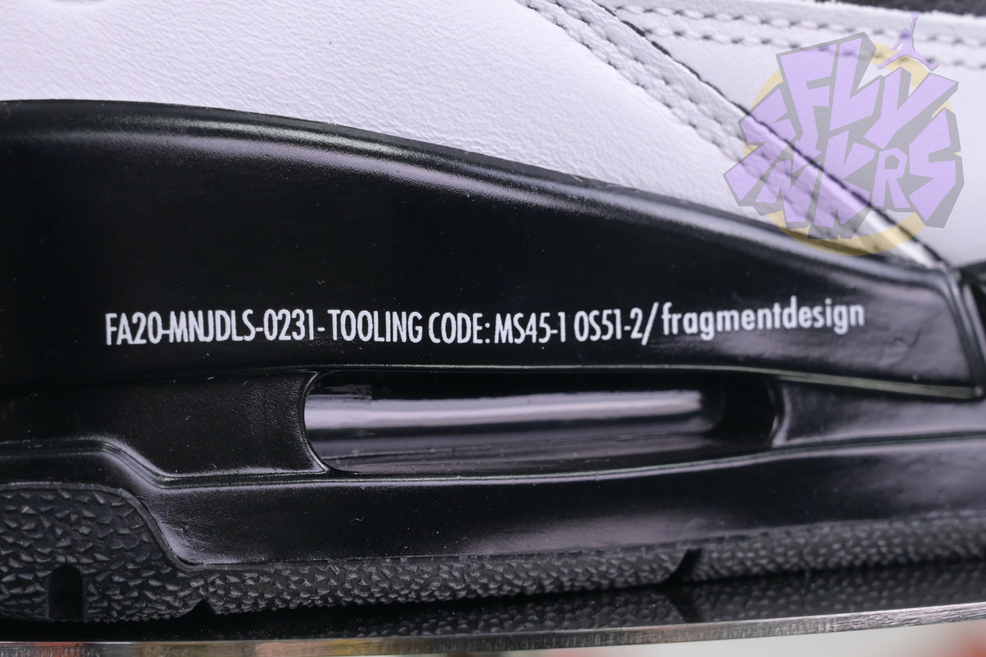 Fragment Design x Jordan Air Jordan 3“Black/ White”  DA3595-001
