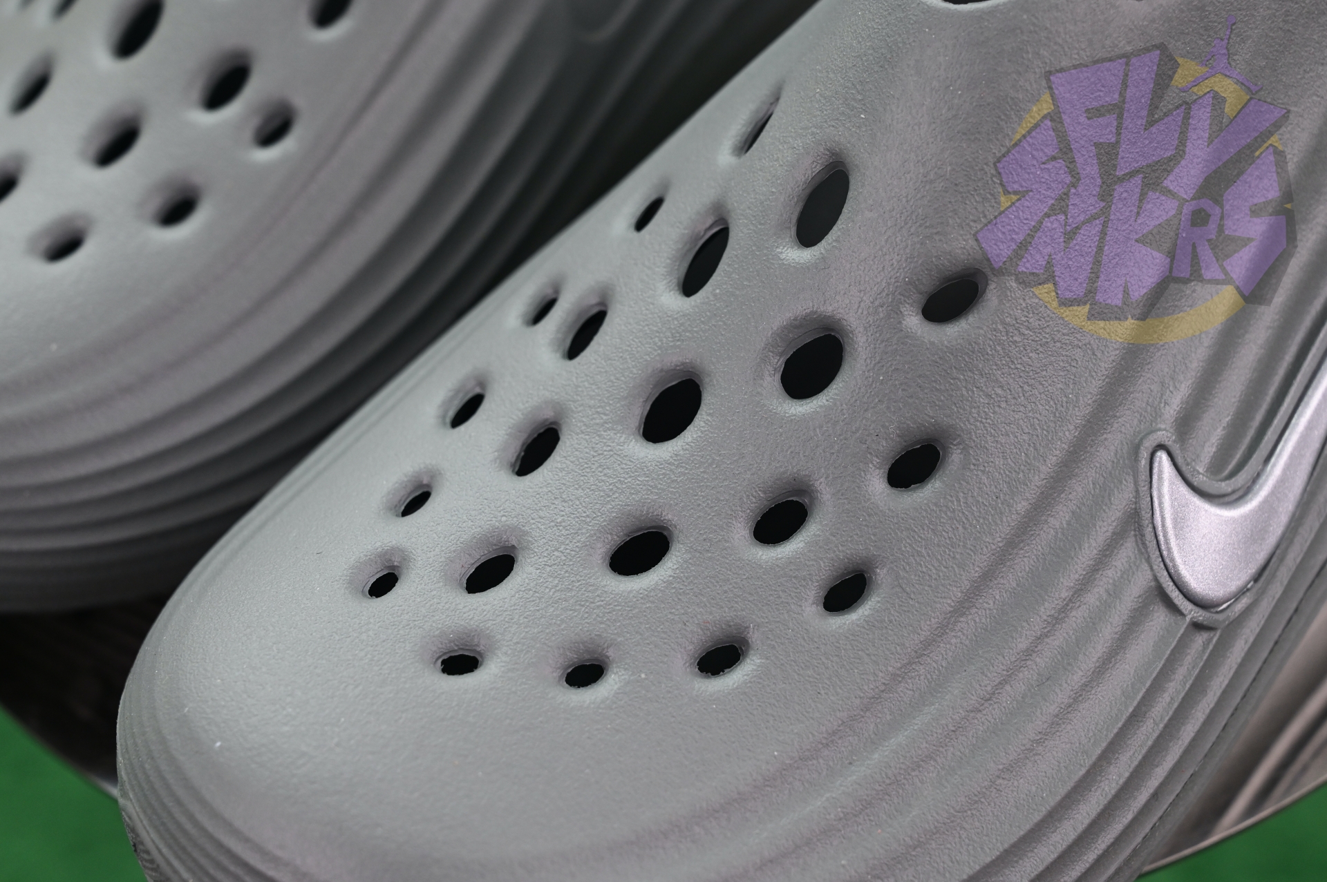 Nike ReactX Rejuven8  HV5060-002