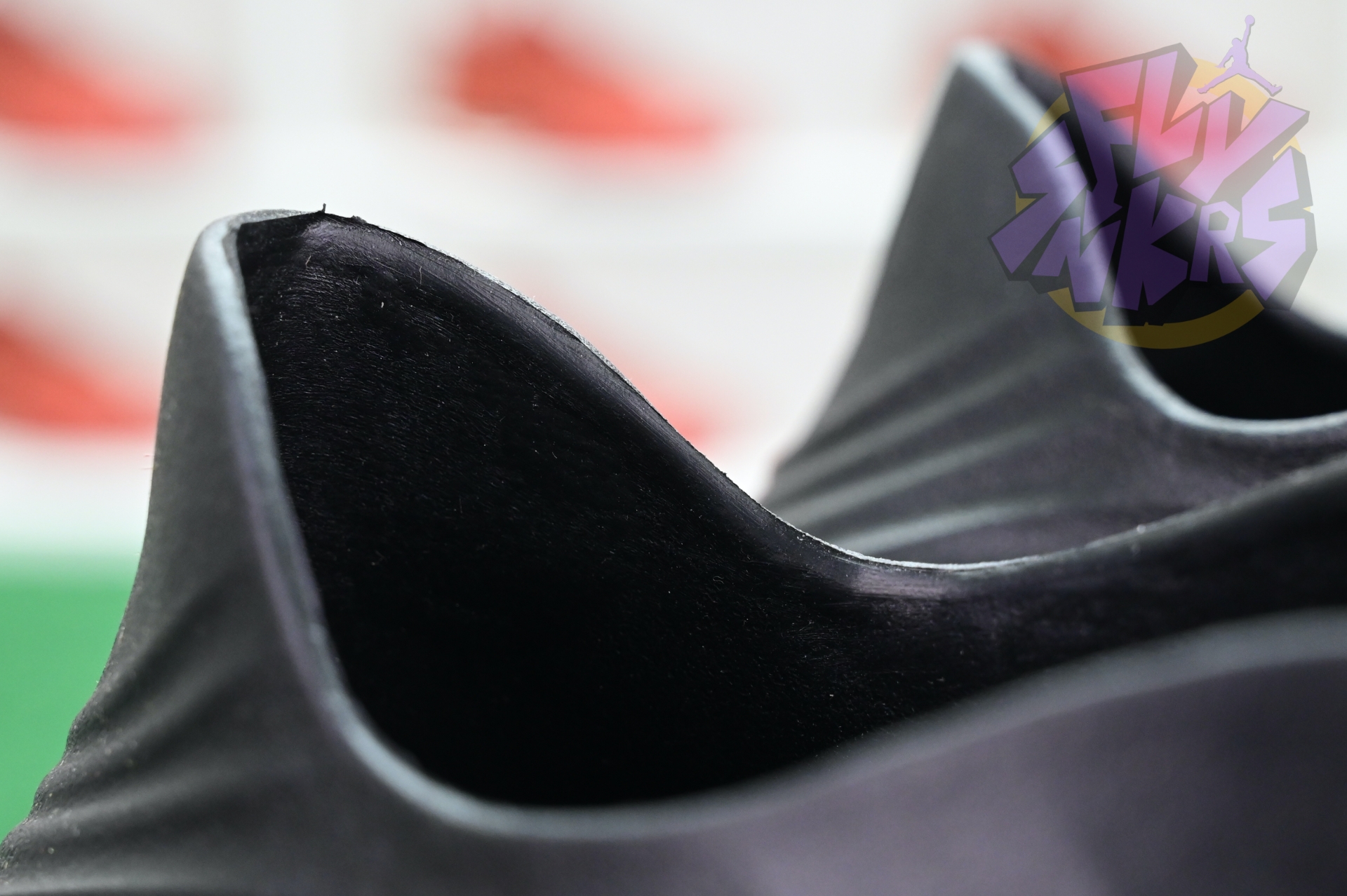 Nike ReactX Rejuven8 HV5060-001