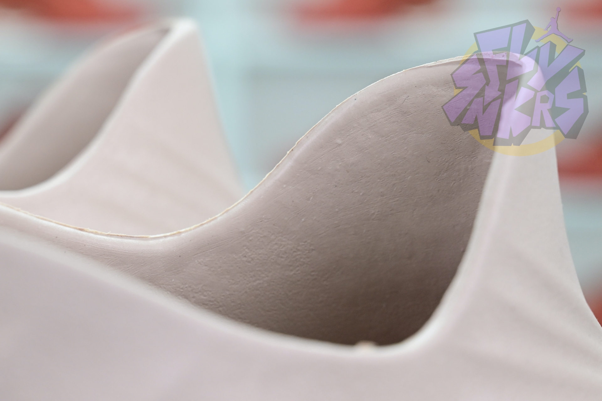 Nike ReactX Rejuven8 Light Orewood Brown HV5060-100