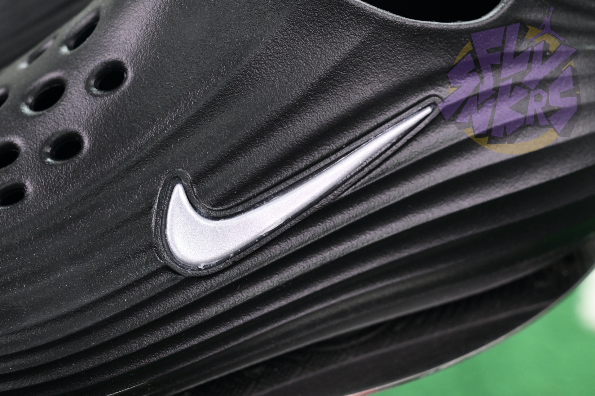 Nike ReactX Rejuven8  HV5062-001