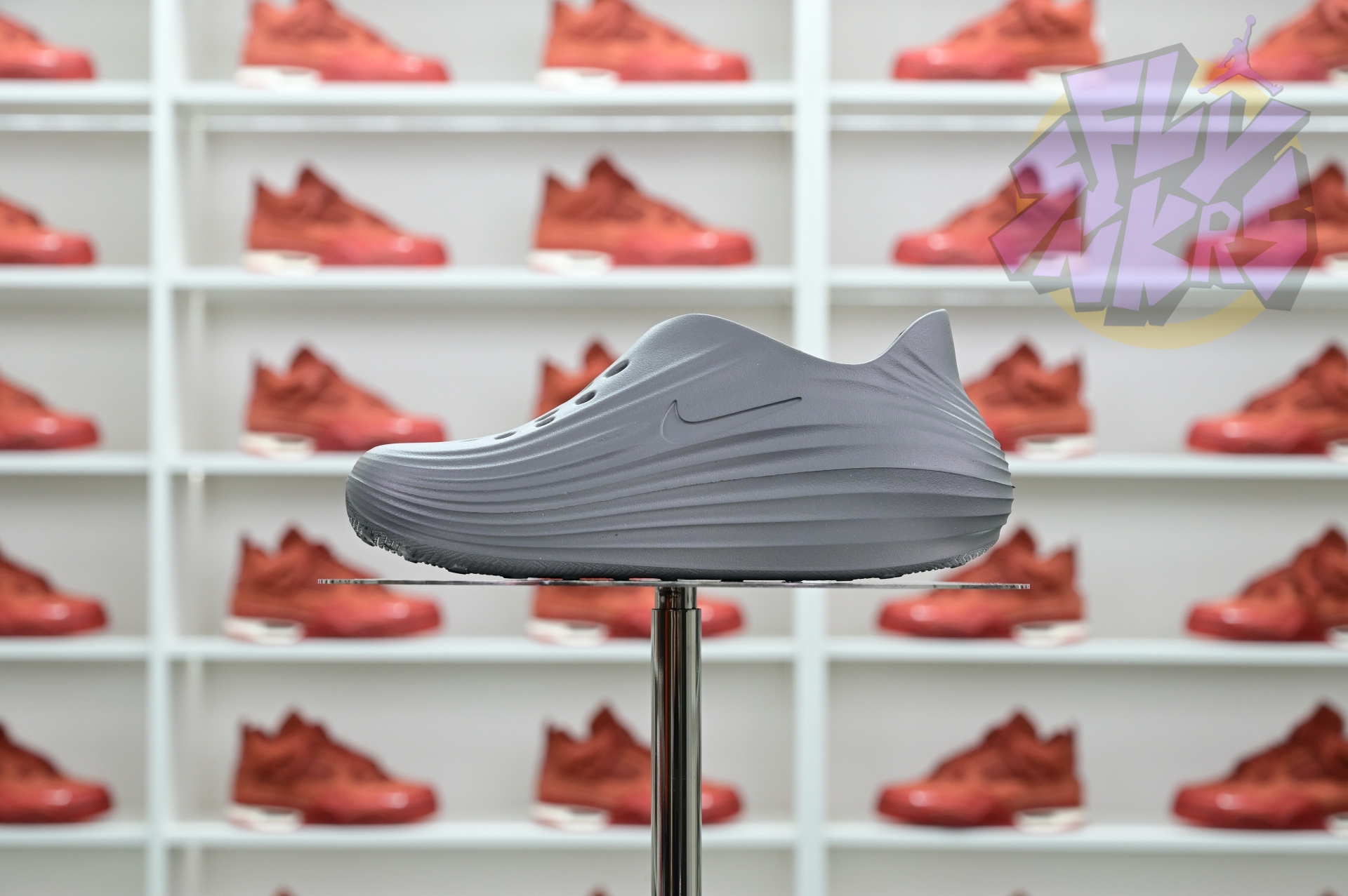 Nike ReactX Rejuven8  HV5060-002