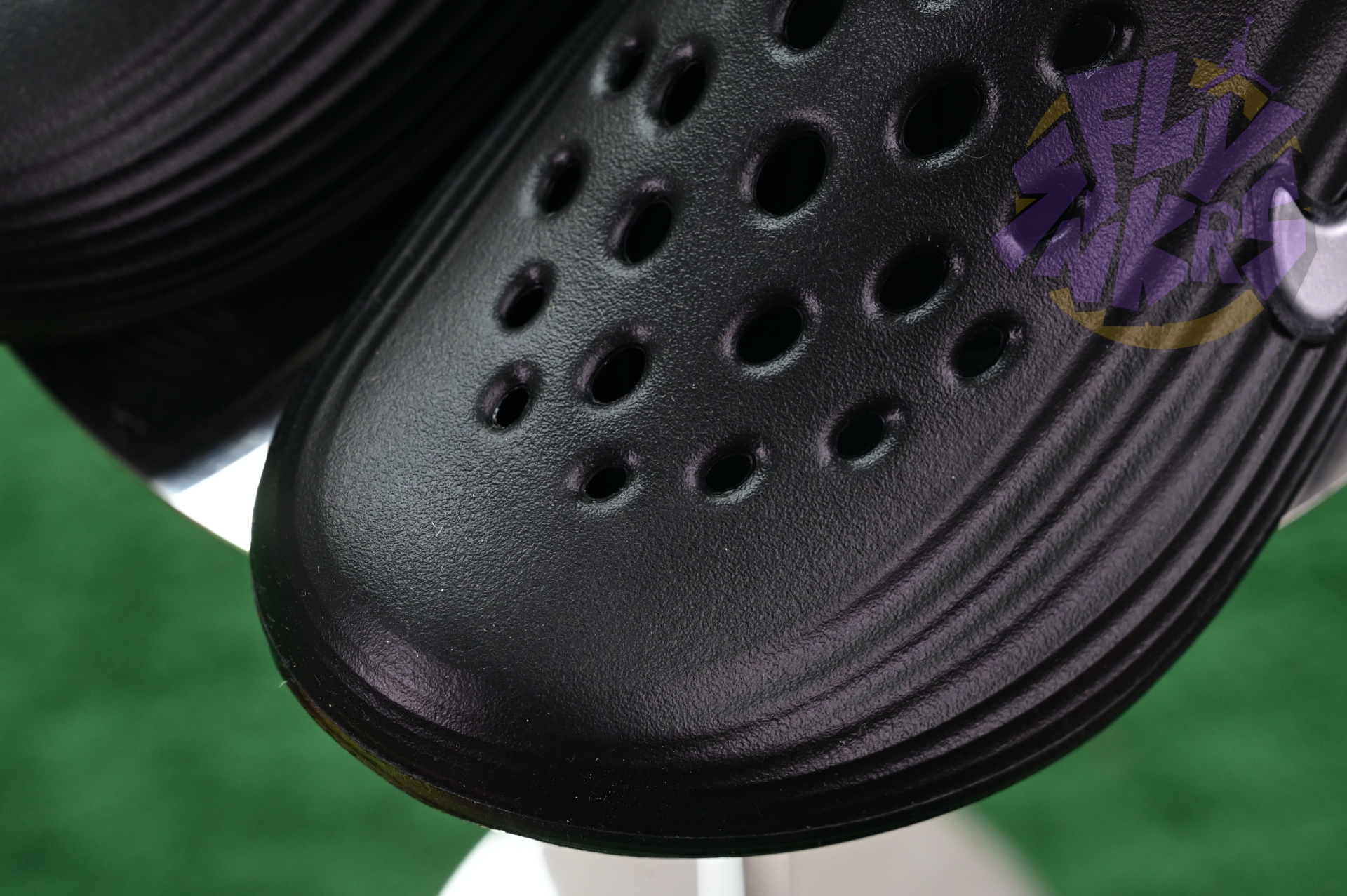 Nike ReactX Rejuven8  HV5062-001