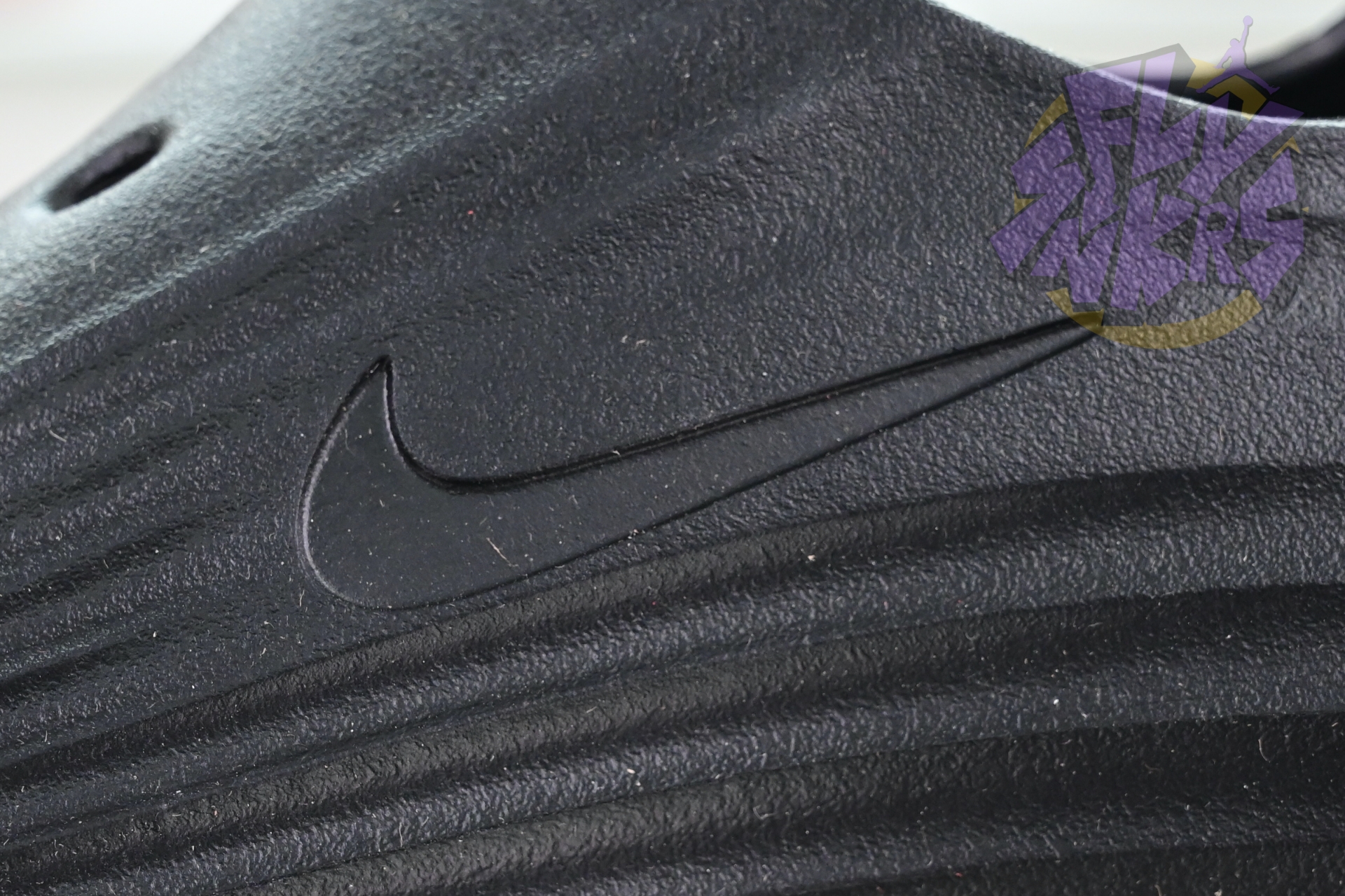 Nike ReactX Rejuven8 HV5060-001