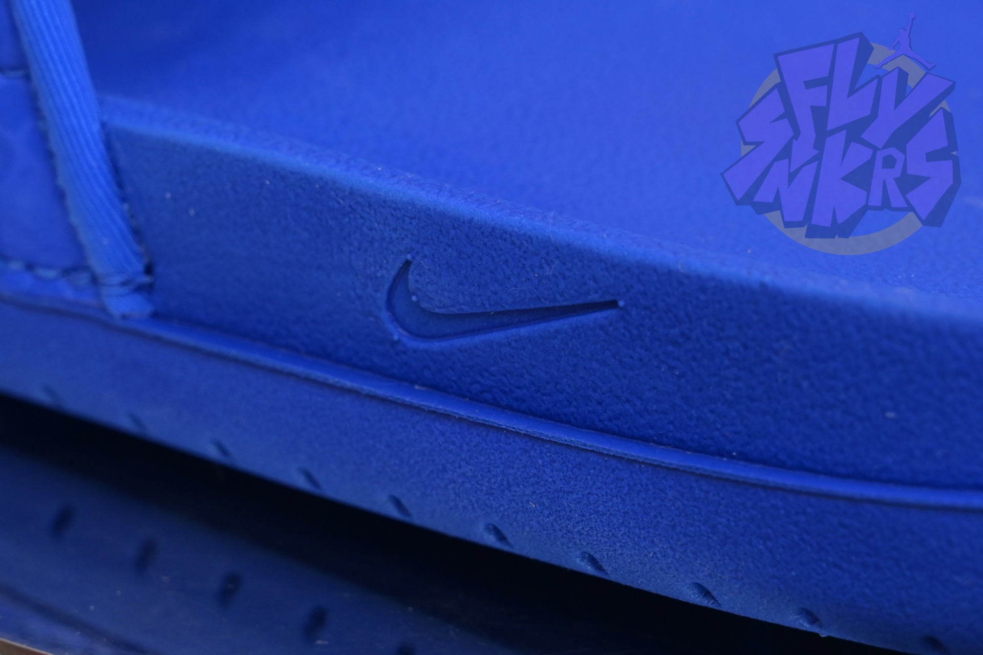 Nike Kobe Offcourt Slides  IP2870-400