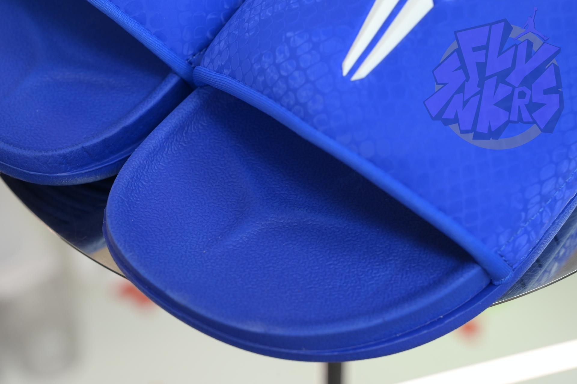 Nike Kobe Offcourt Slides  IP2870-400