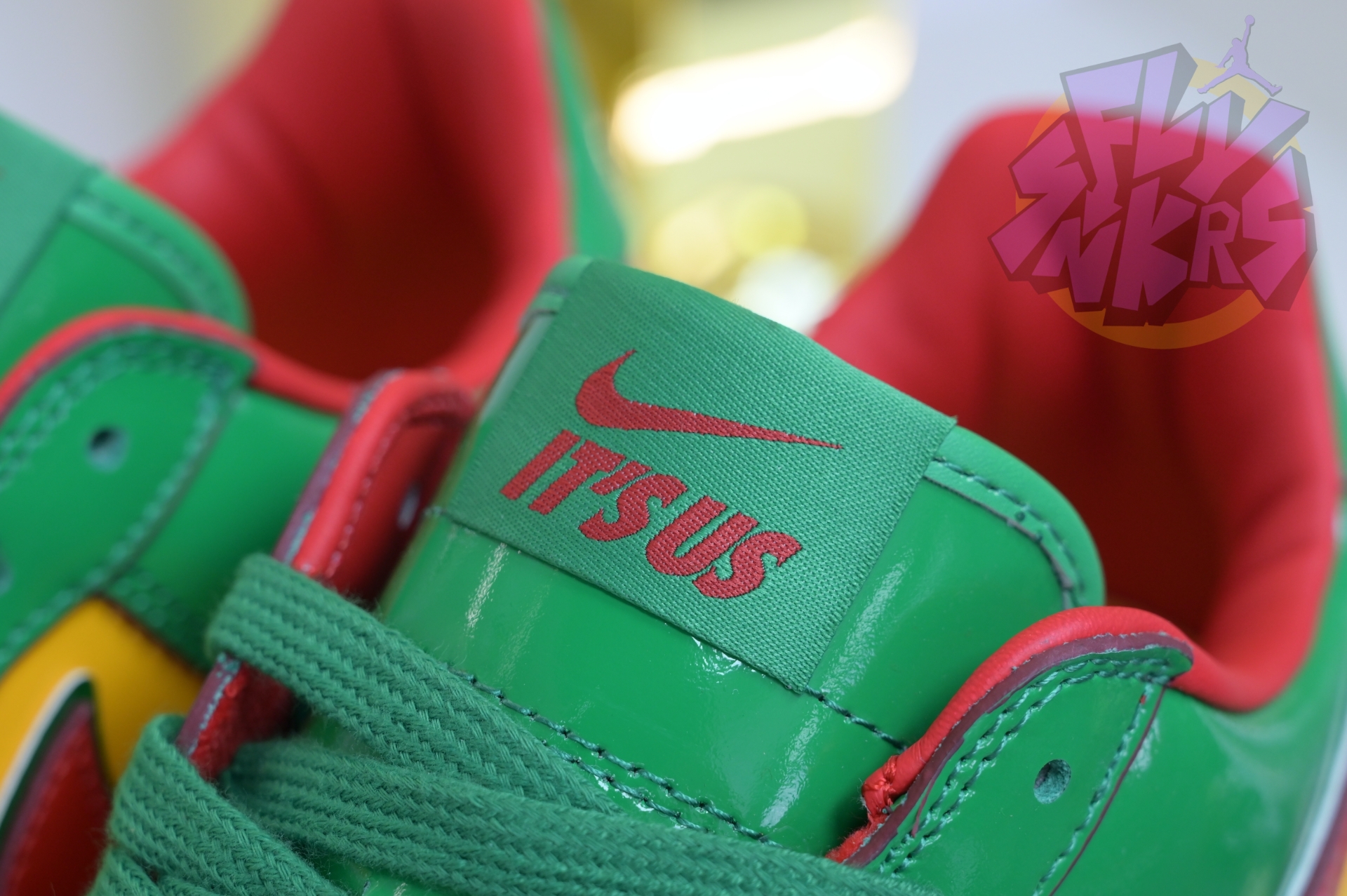 Nike Air Force 1 IH4383-300