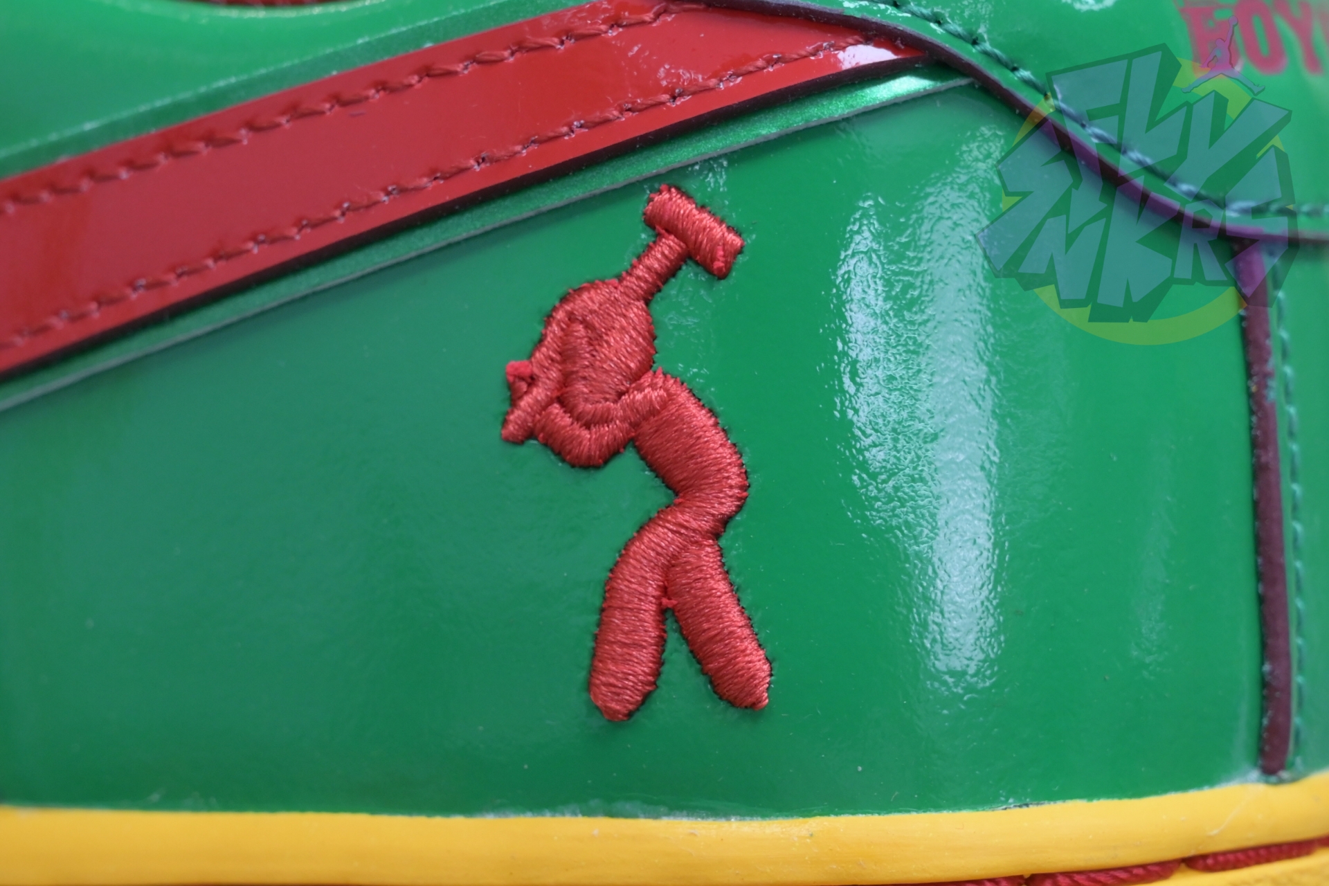 Nike Air Force 1 IH4383-300